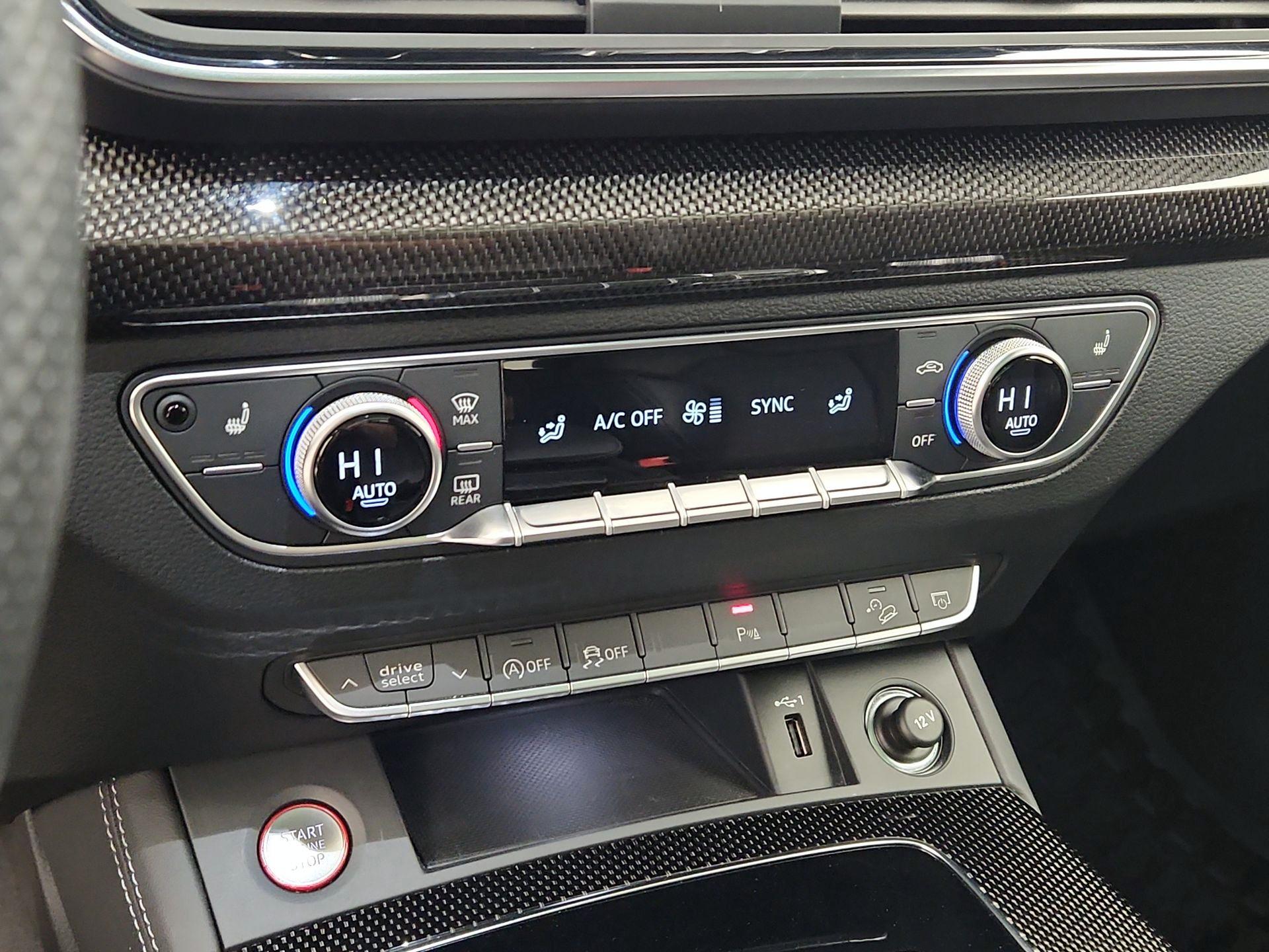 Thumbnail: 2022 Audi SQ5 - 16