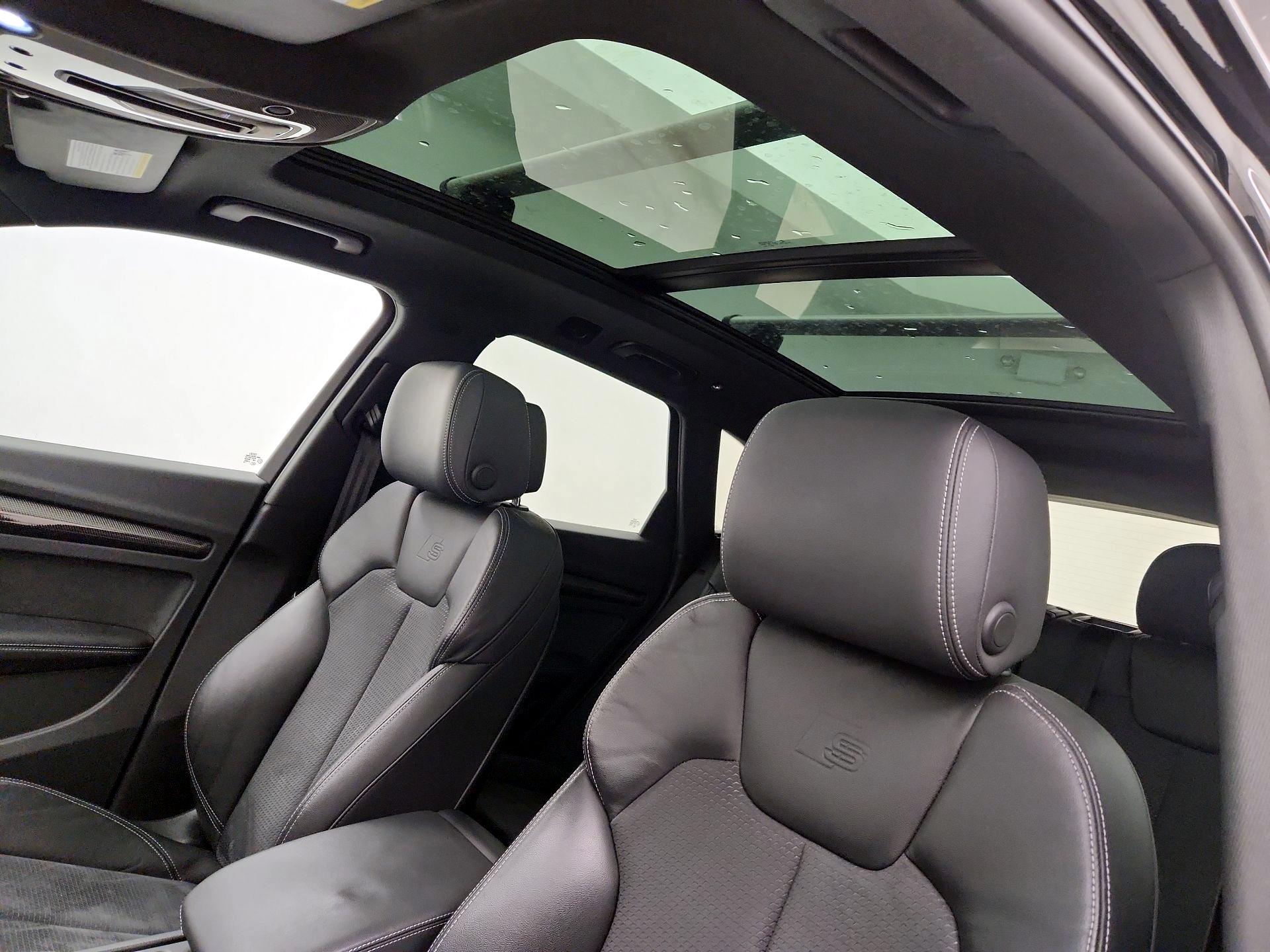 Thumbnail: 2022 Audi SQ5 - 19