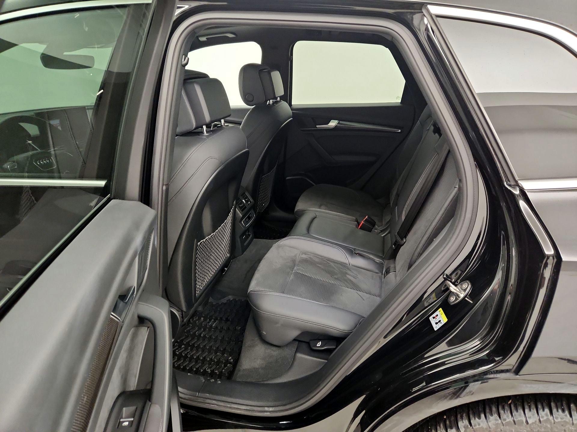 Thumbnail: 2022 Audi SQ5 - 20