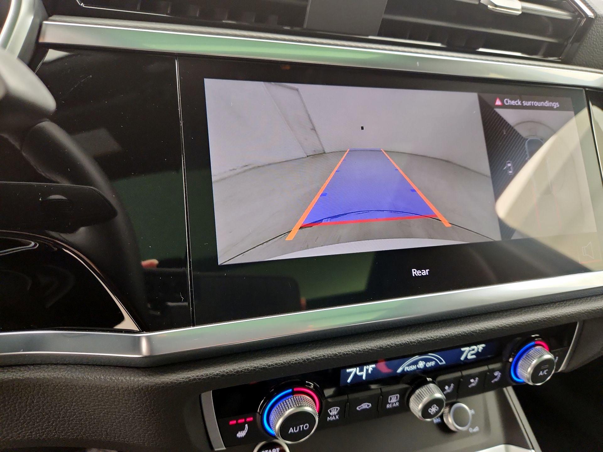 Thumbnail: 2024 Audi Q3 - 15