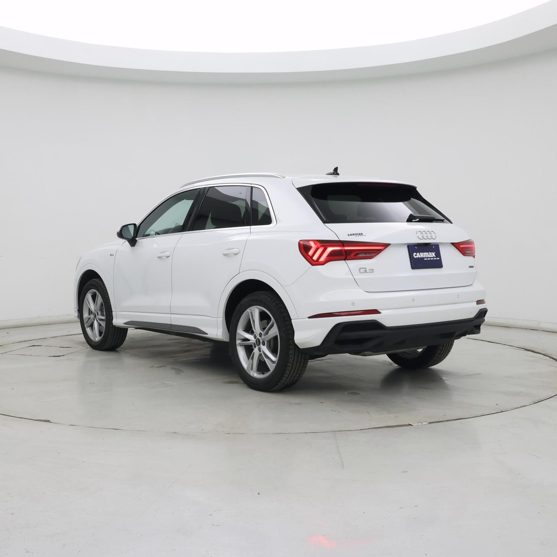 Thumbnail: 2024 Audi Q3 - 2