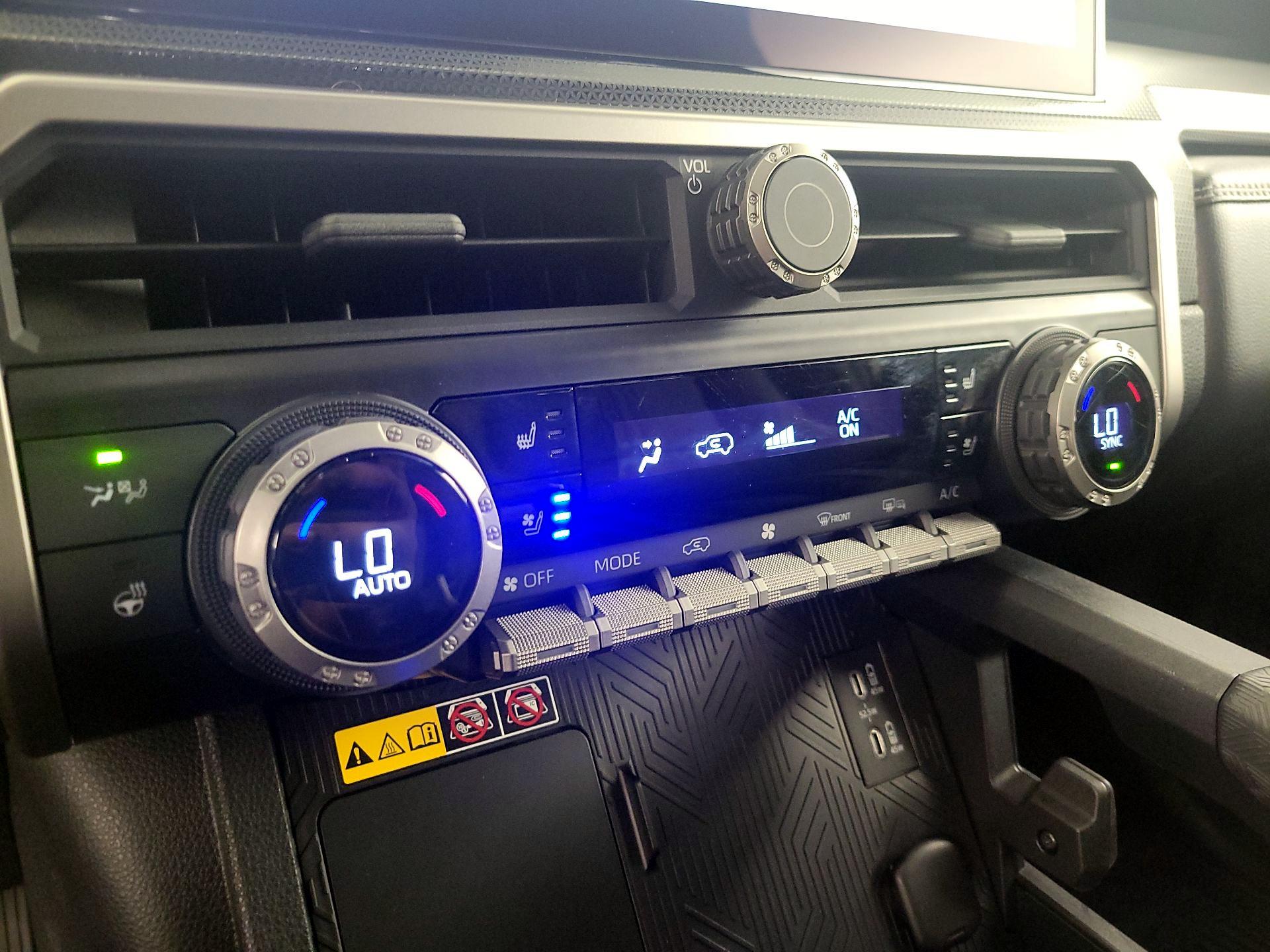 Thumbnail: 2025 Toyota 4Runner - 16