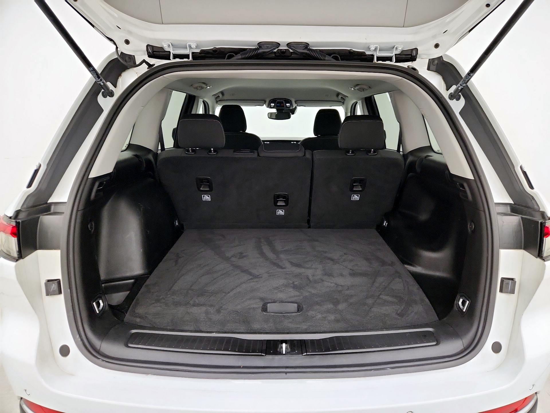 Thumbnail: 2024 Jeep Grand Cherokee - 20