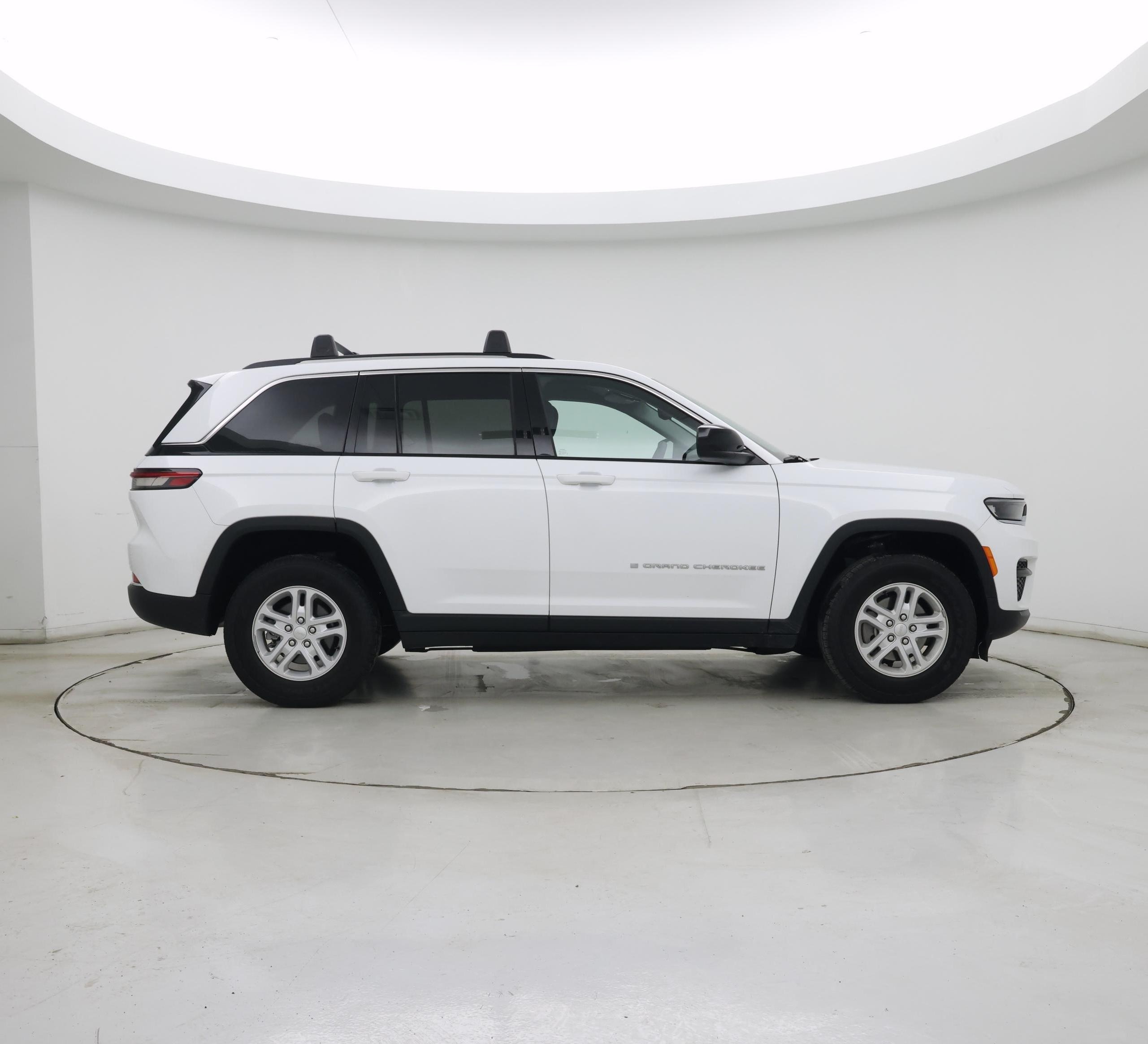 Thumbnail: 2024 Jeep Grand Cherokee - 7