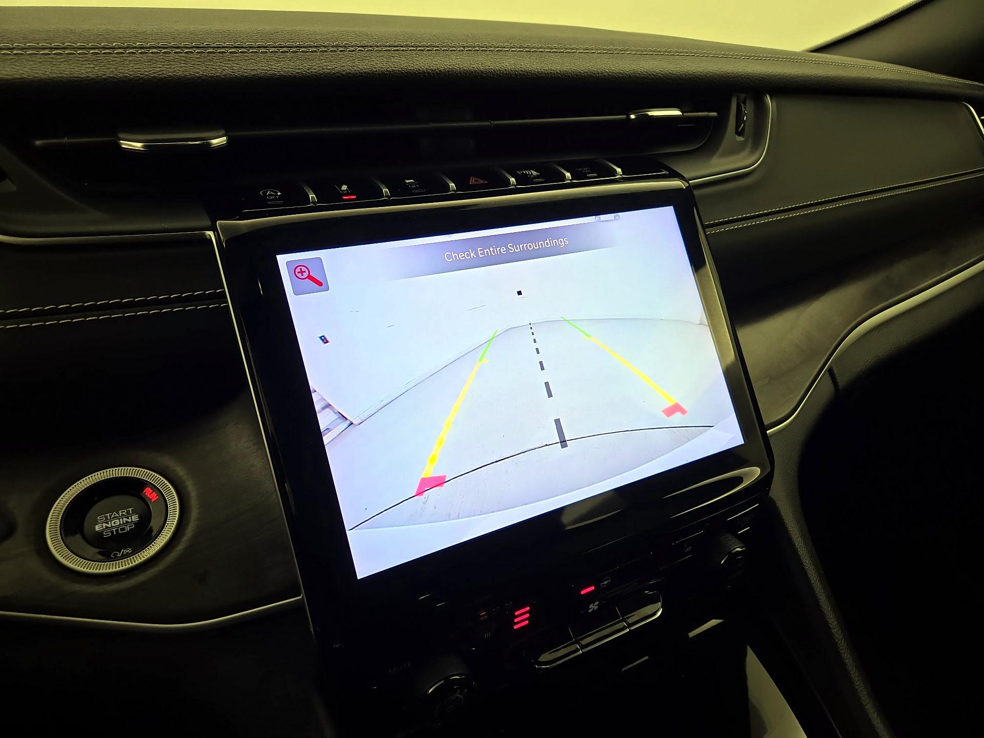 Thumbnail: 2024 Jeep Grand Cherokee - 15