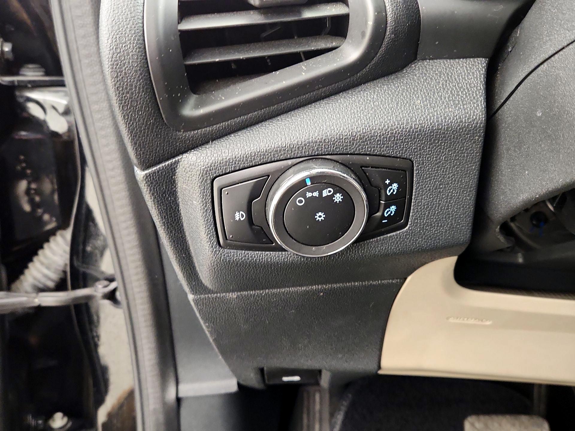 Thumbnail: 2019 Ford EcoSport - 13