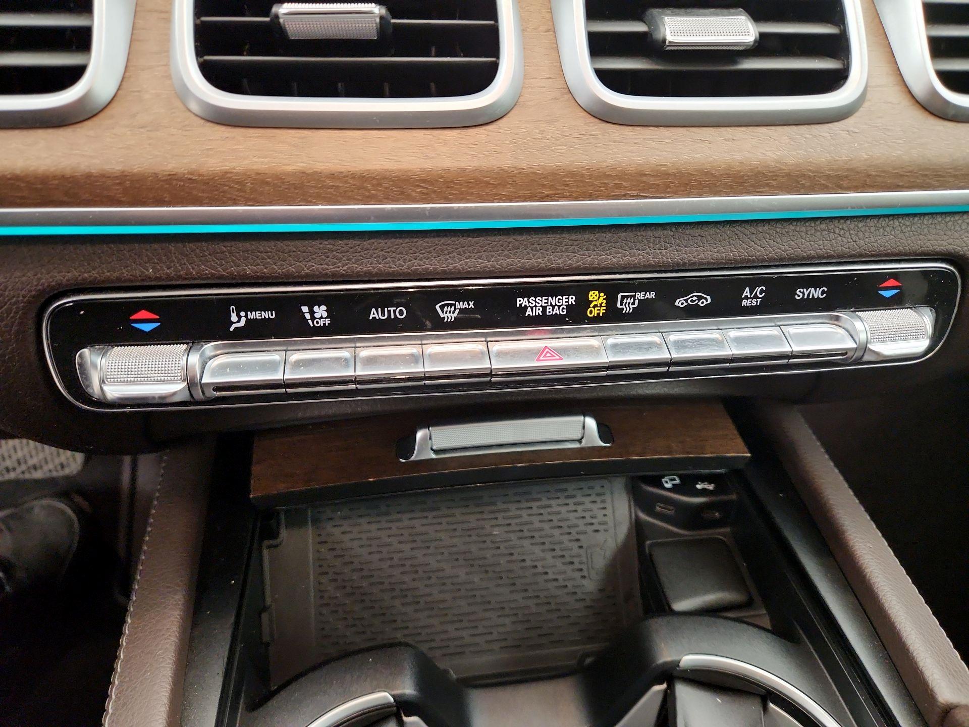 Thumbnail: 2020 Mercedes-Benz GLE - 17