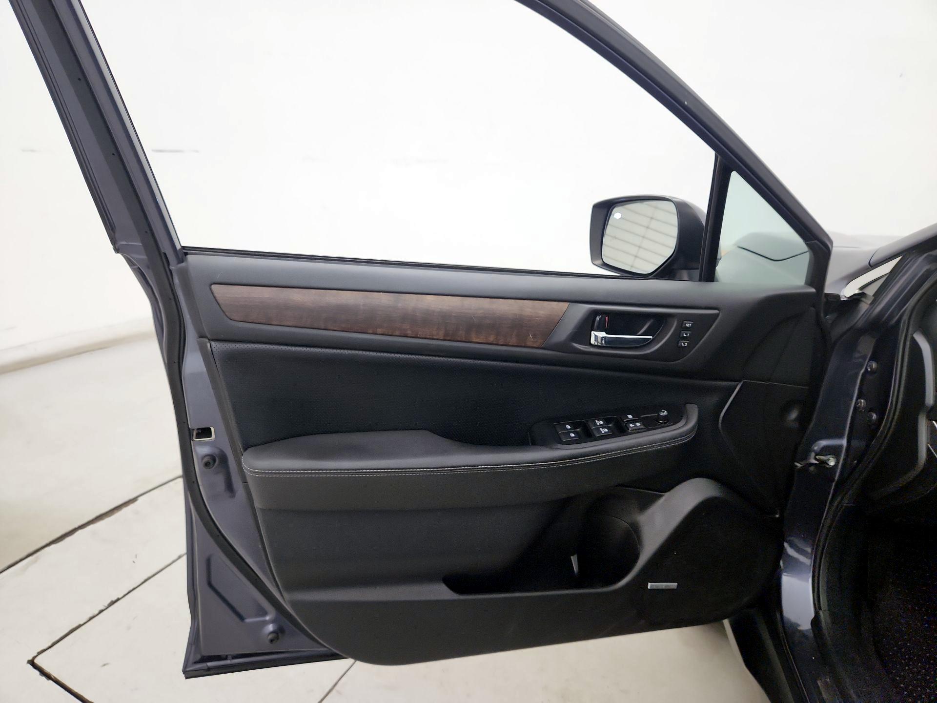 Thumbnail: 2016 Subaru Outback - 12