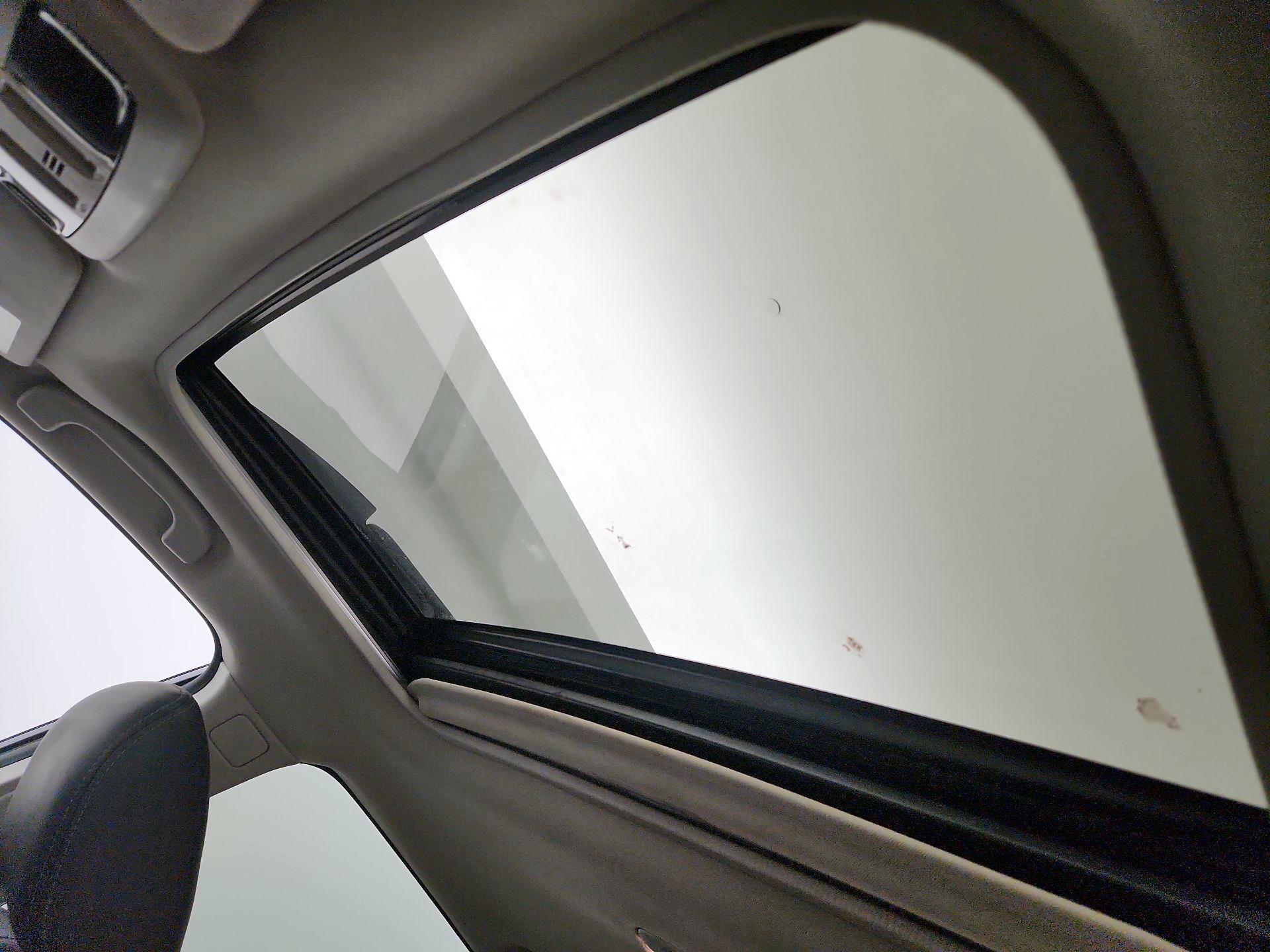 Thumbnail: 2016 Subaru Outback - 20