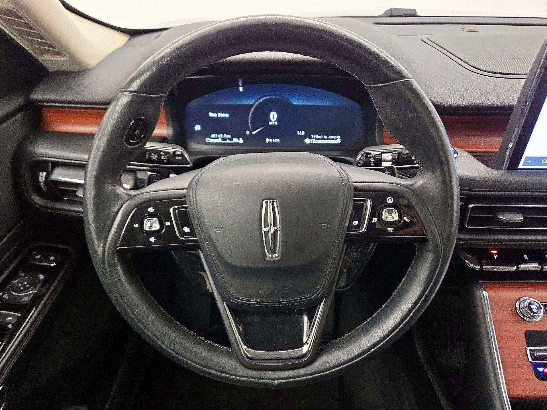 Thumbnail: 2023 Lincoln Aviator - 10