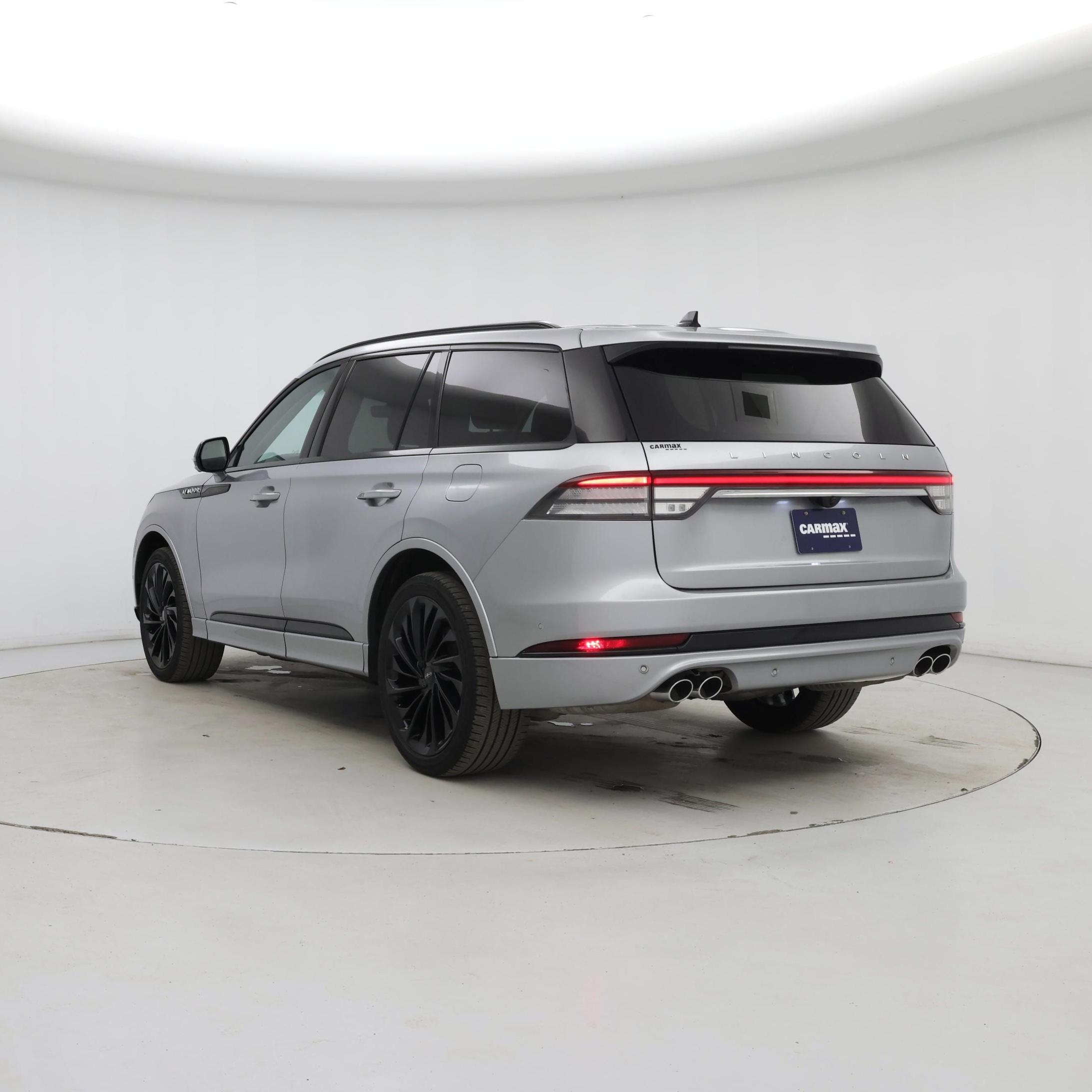 Thumbnail: 2023 Lincoln Aviator - 2