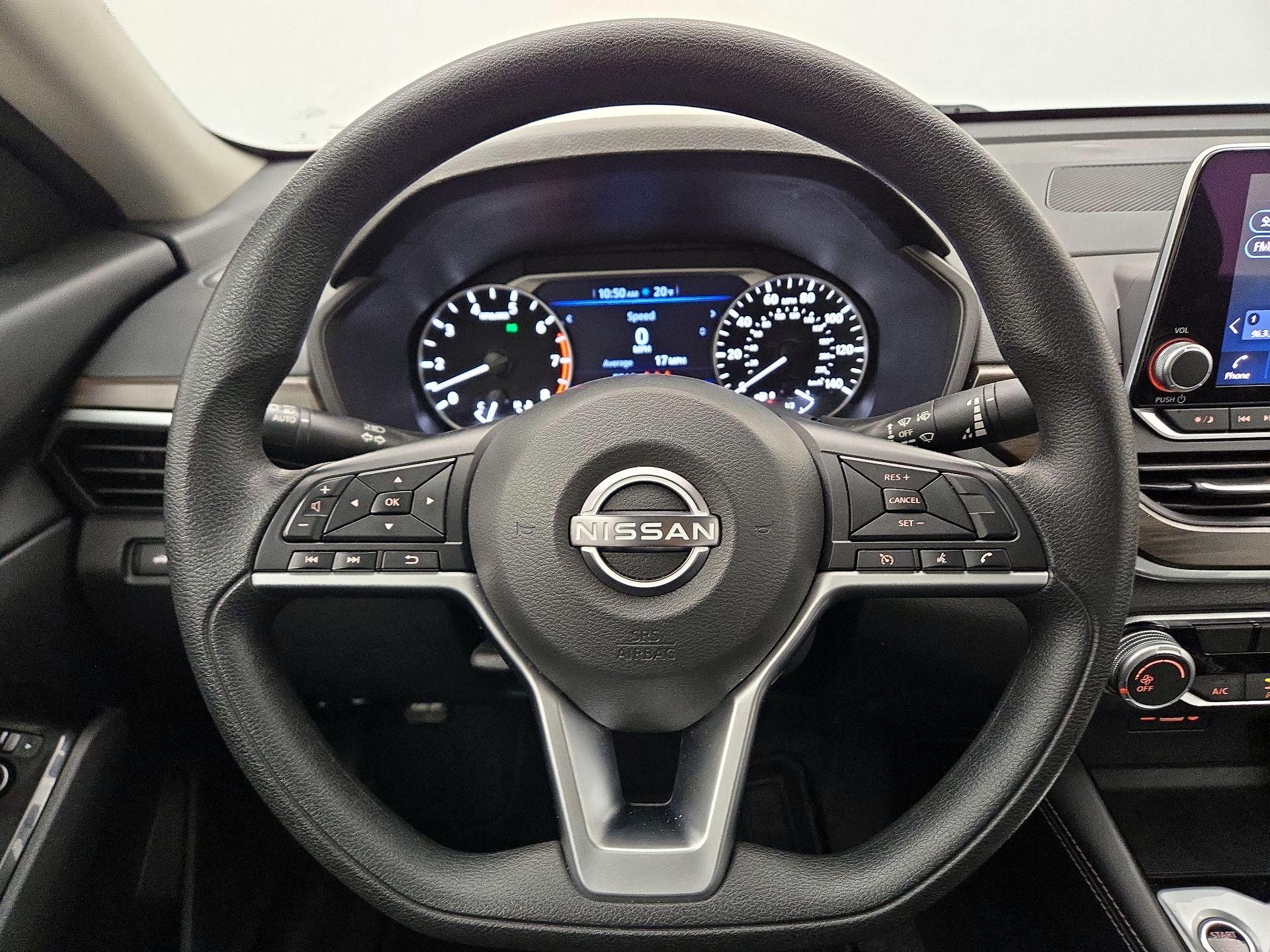 Thumbnail: 2023 Nissan Altima - 10