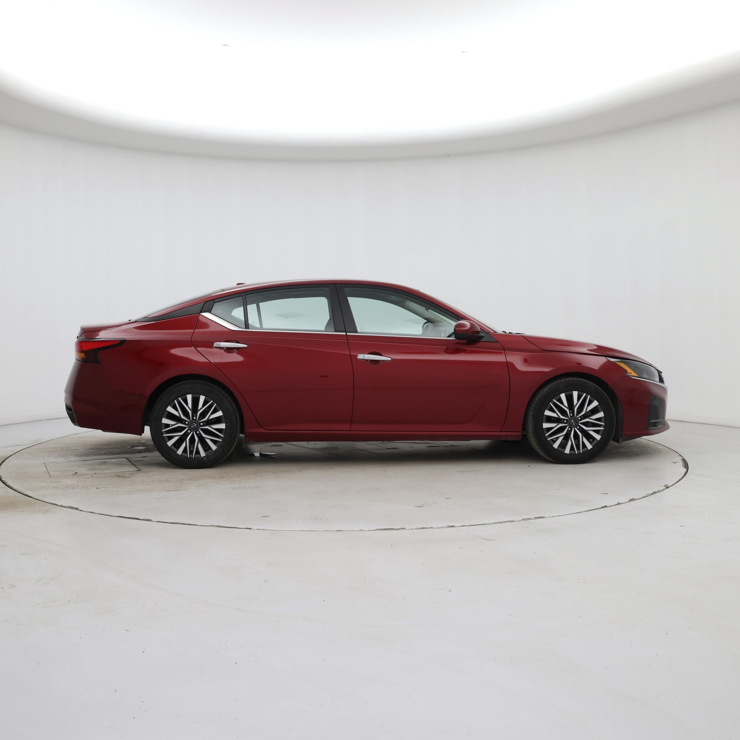 Thumbnail: 2023 Nissan Altima - 7