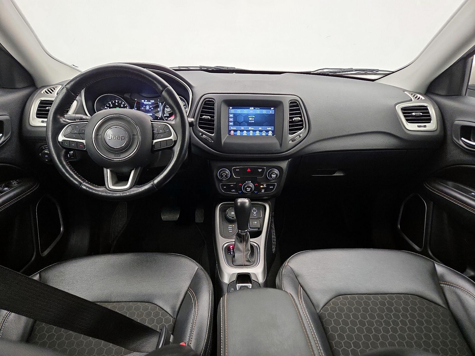 Thumbnail: 2020 Jeep Compass - 9