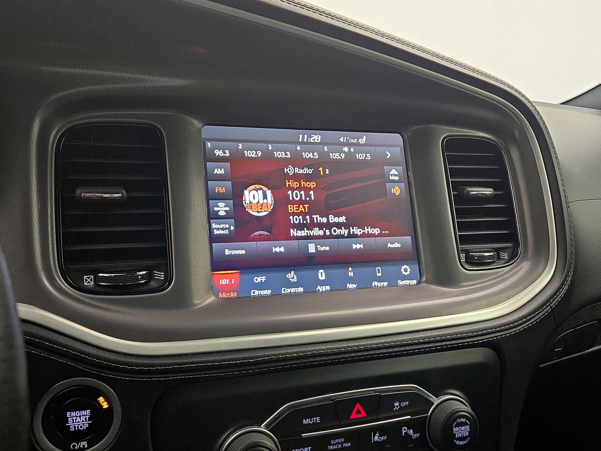 Thumbnail: 2022 Dodge Charger - 15