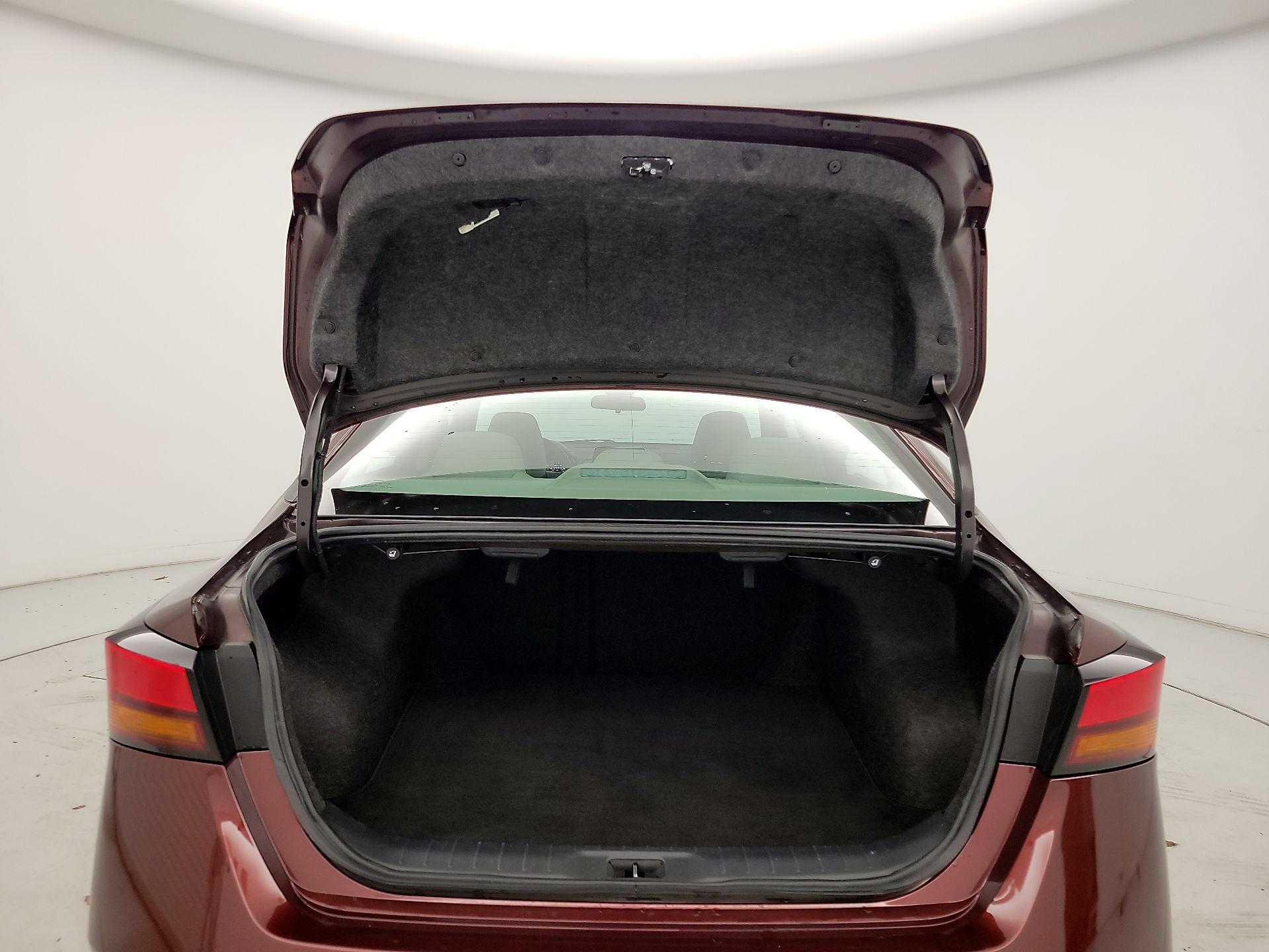 Thumbnail: 2023 Nissan Altima - 20