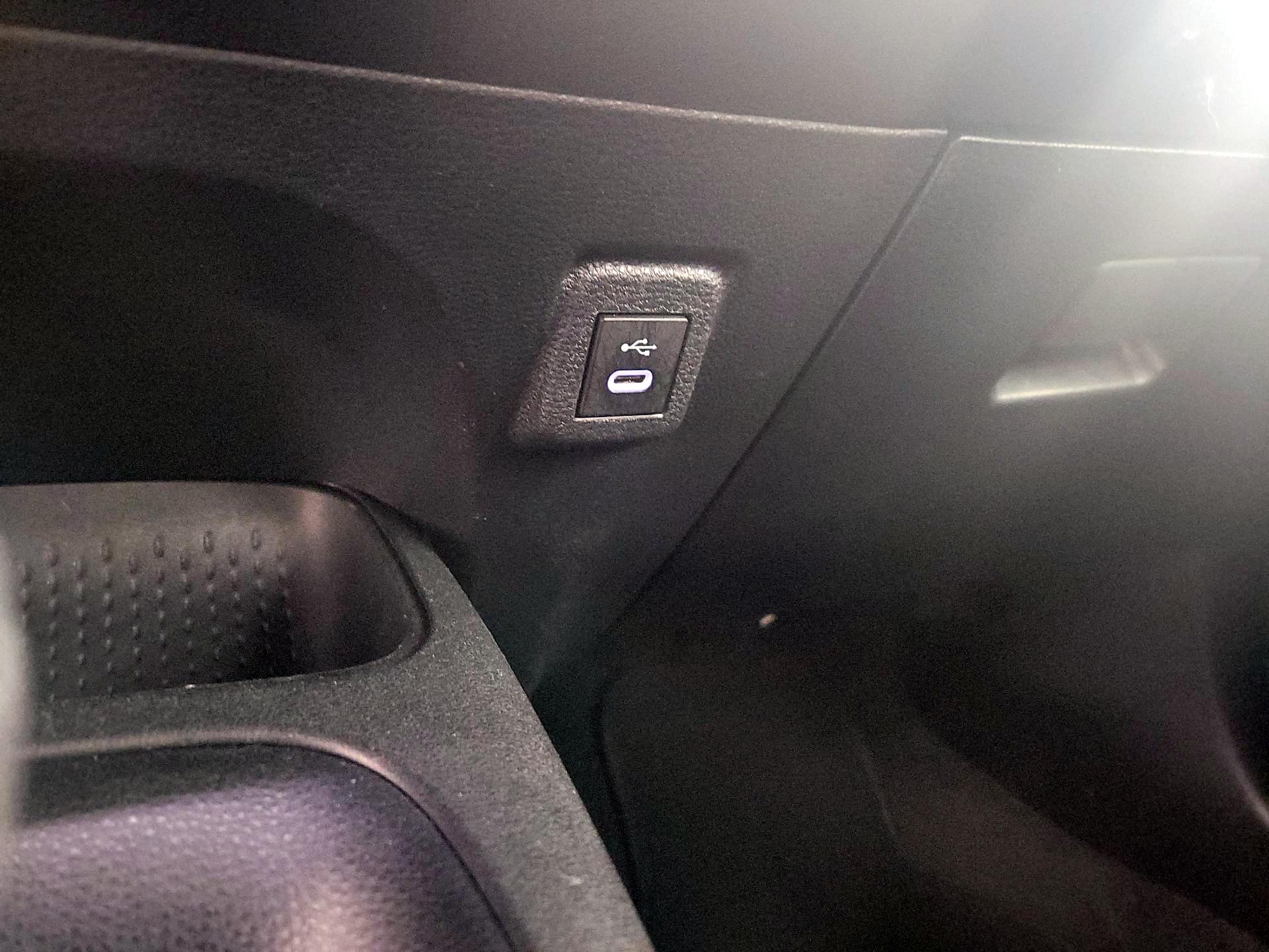 Thumbnail: 2024 Toyota Corolla - 18