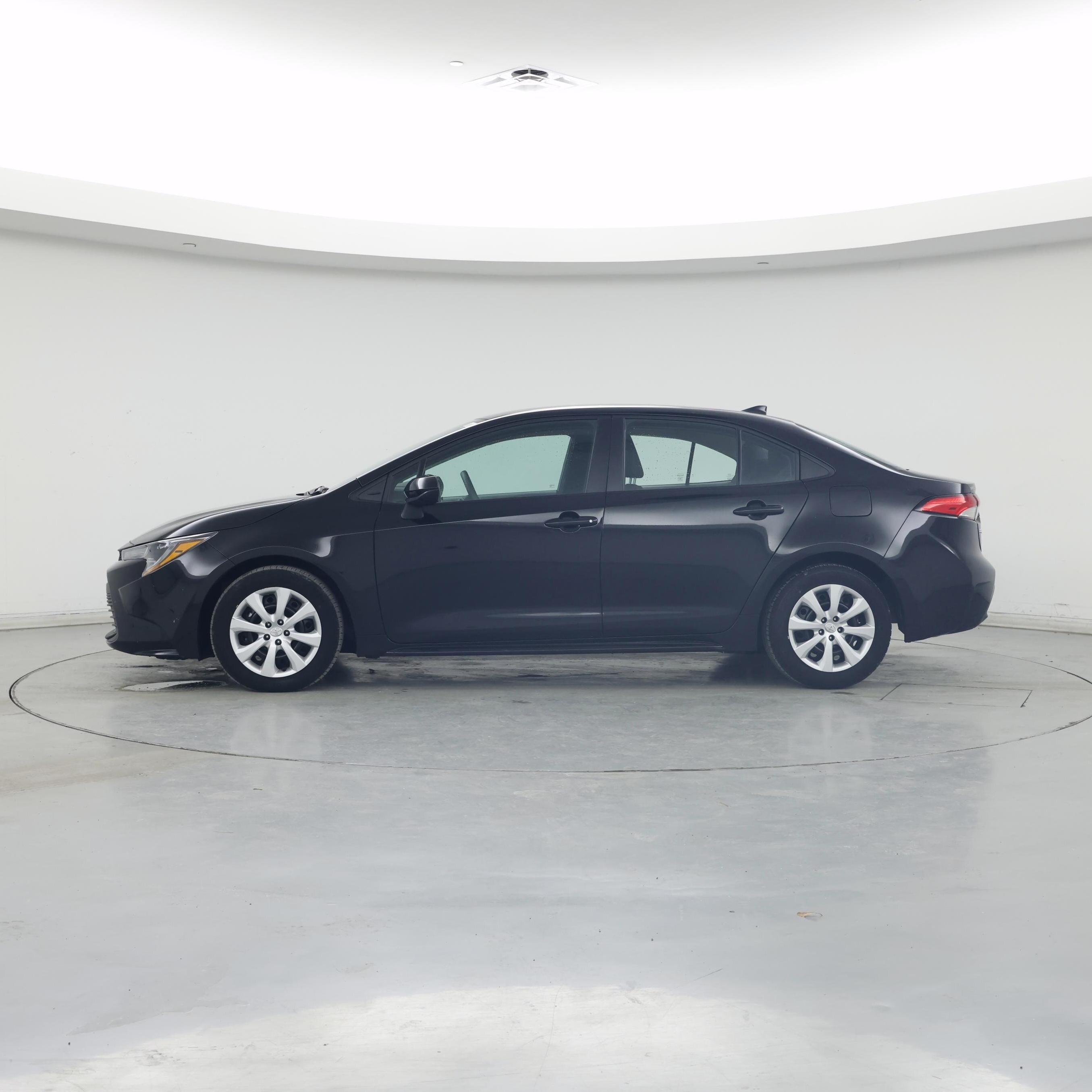 Thumbnail: 2024 Toyota Corolla - 3