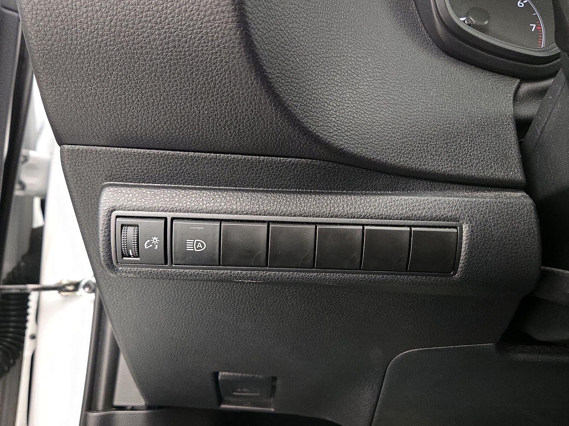 Thumbnail: 2024 Toyota Corolla - 13