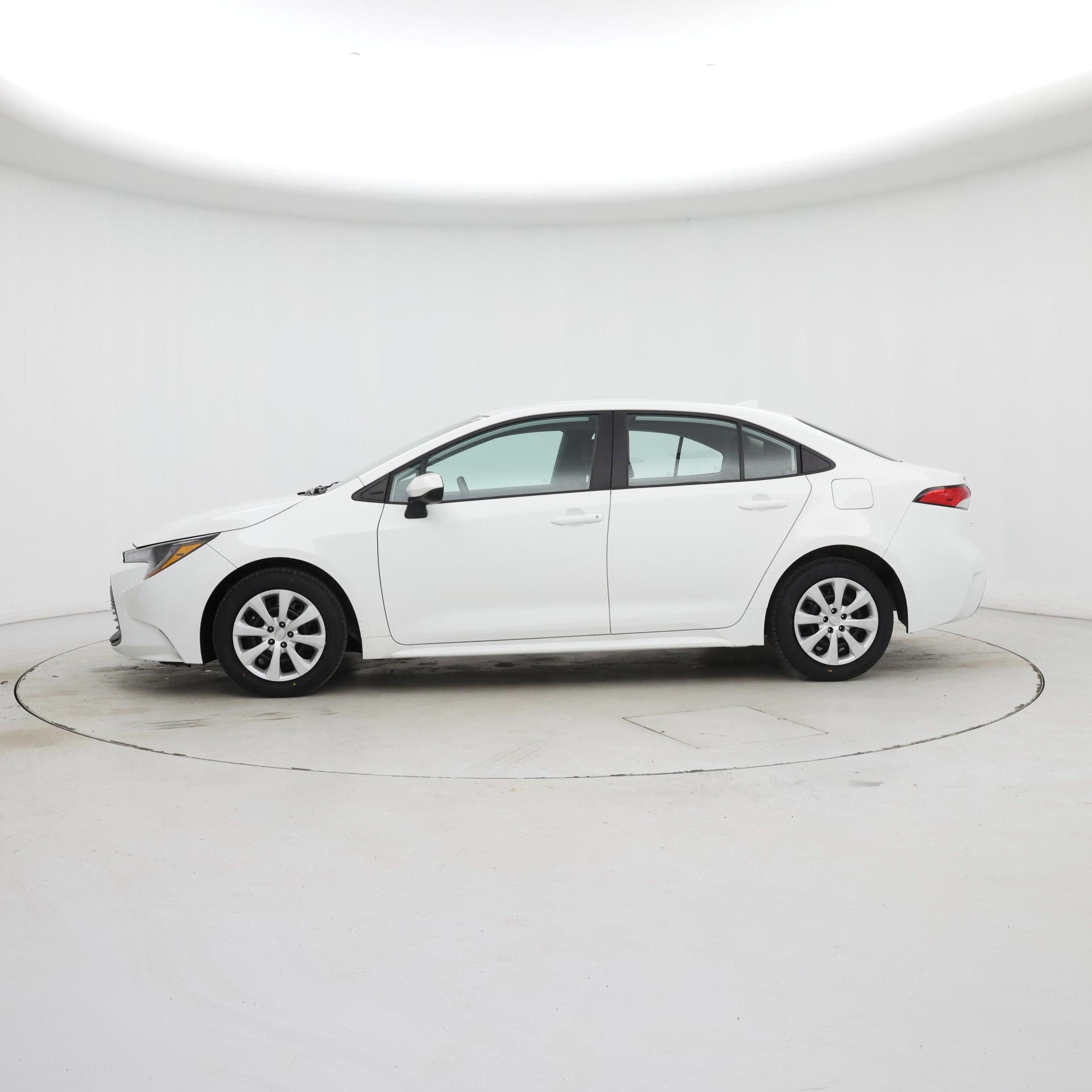 Thumbnail: 2024 Toyota Corolla - 3