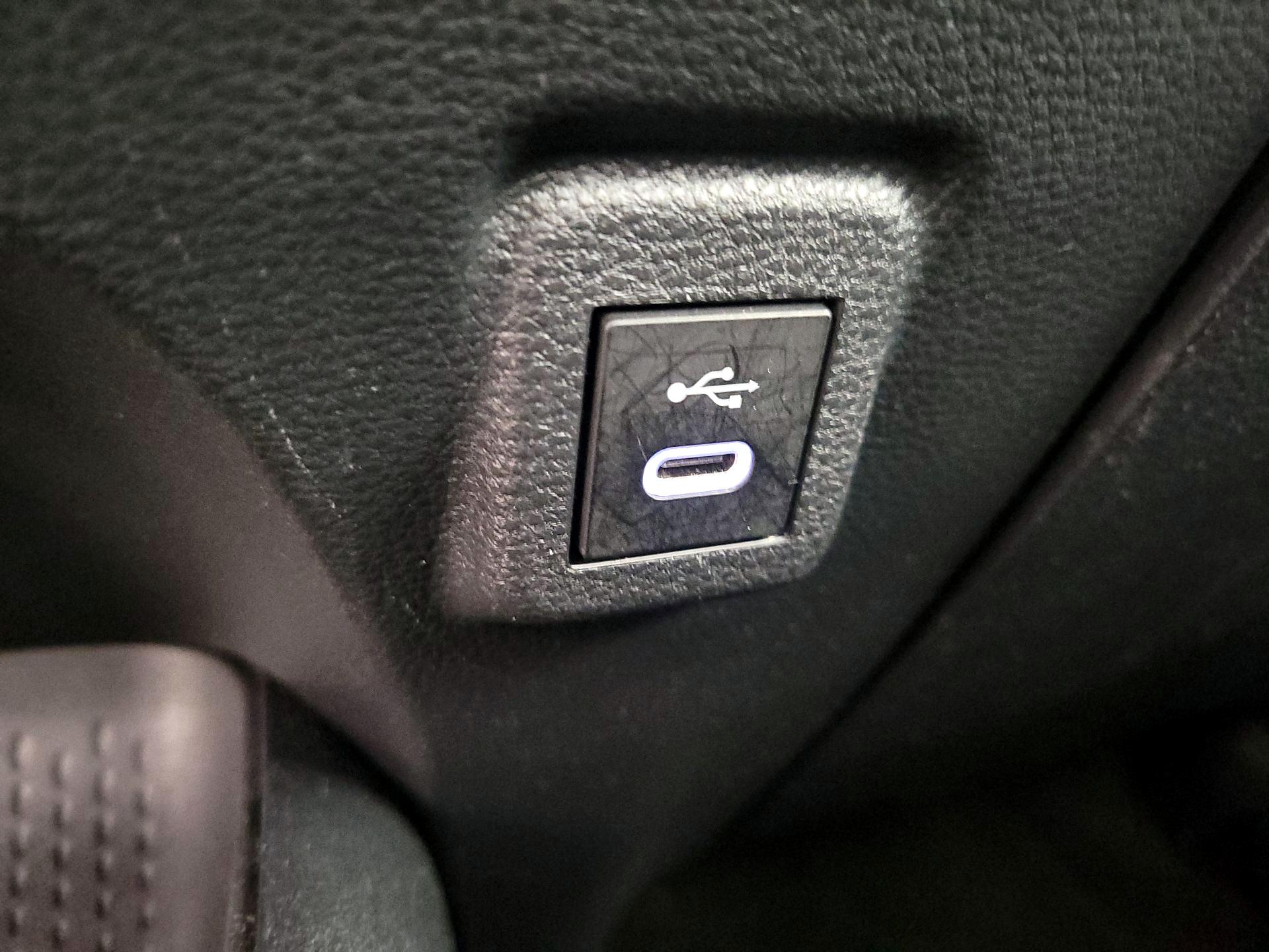 Thumbnail: 2024 Toyota Corolla - 18