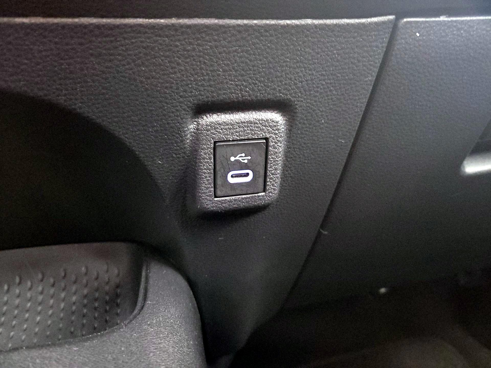 Thumbnail: 2024 Toyota Corolla - 19