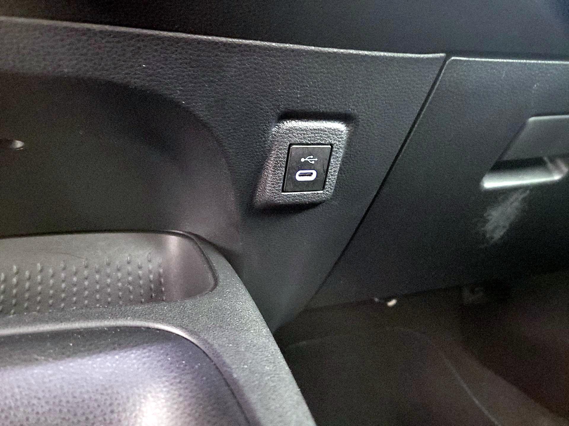 Thumbnail: 2024 Toyota Corolla - 18