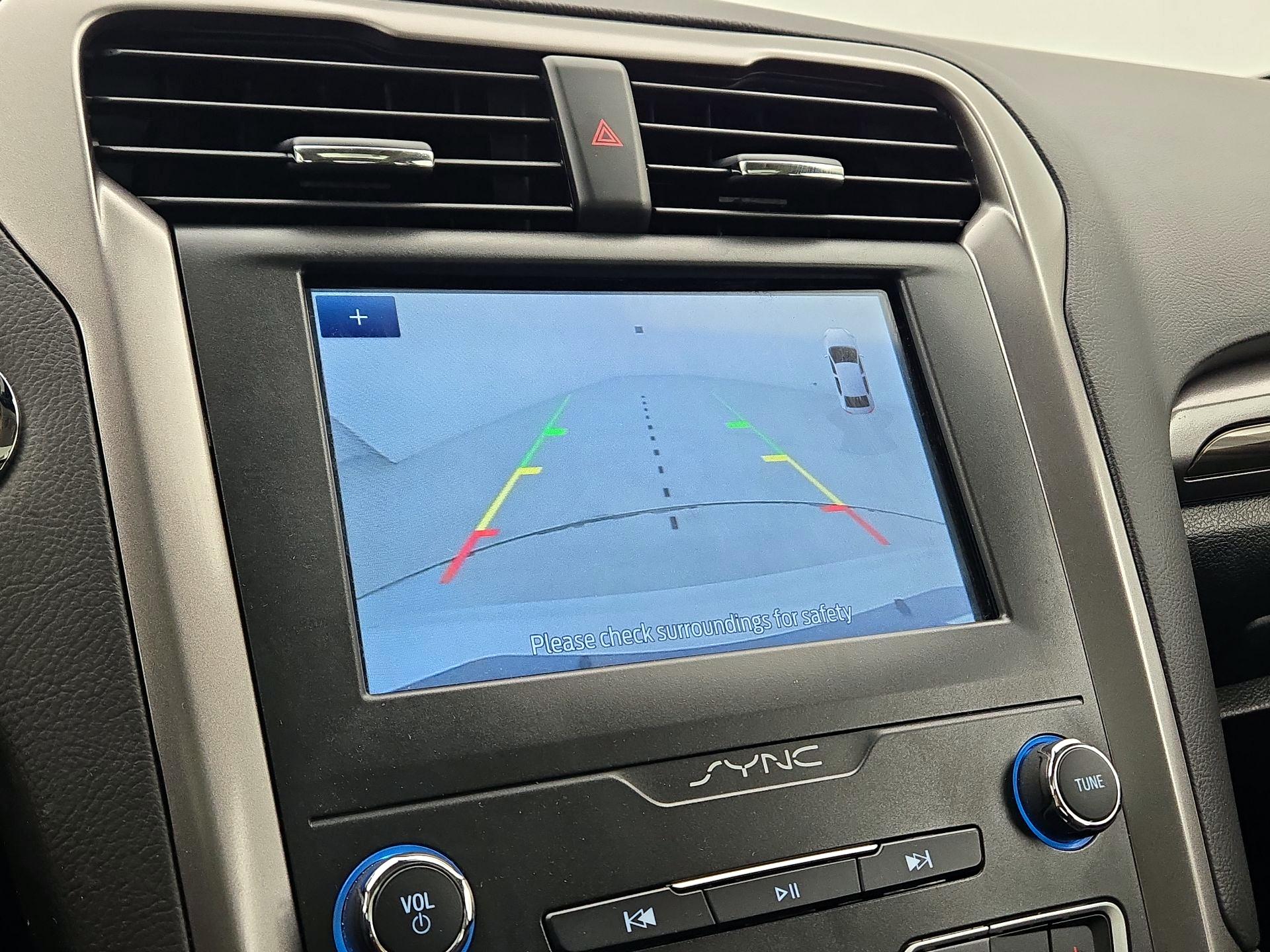 Thumbnail: 2020 Ford Fusion - 14