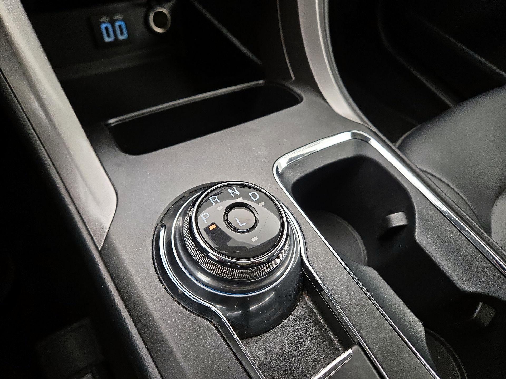 Thumbnail: 2020 Ford Fusion - 17