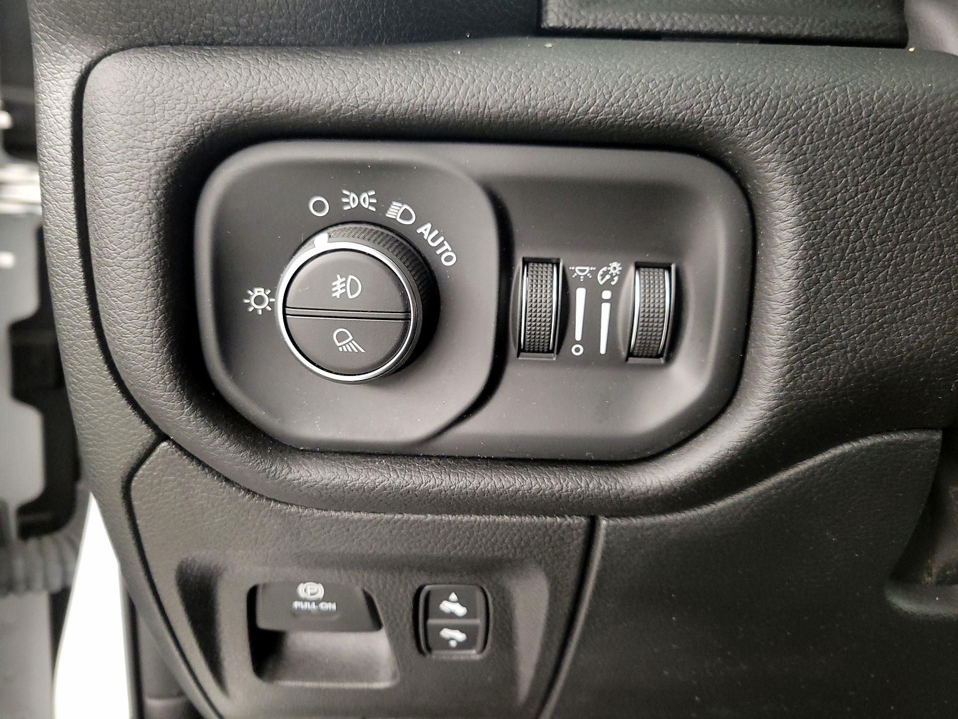 Thumbnail: 2022 RAM 1500 - 13