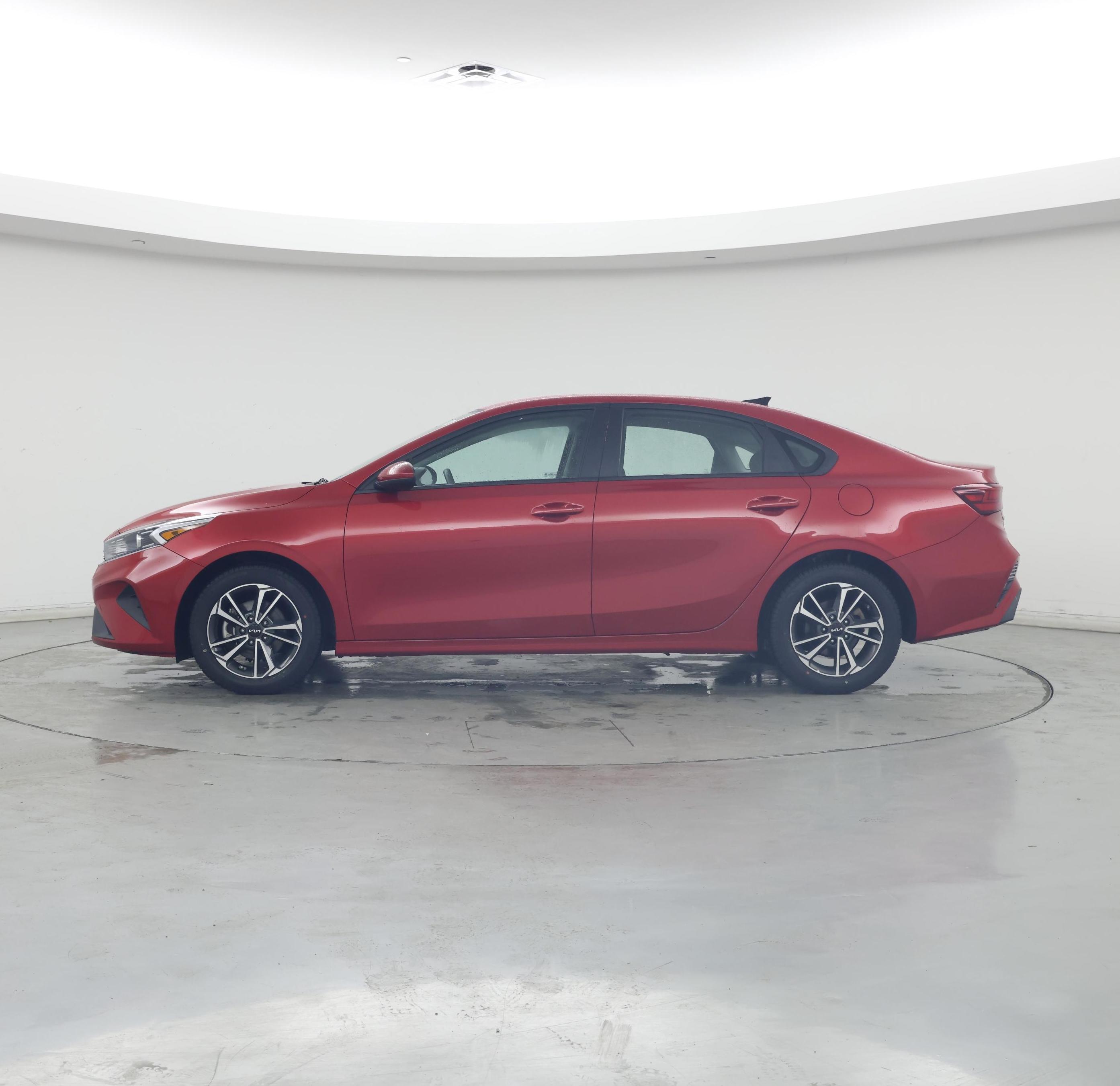 Thumbnail: 2024 Kia Forte - 3