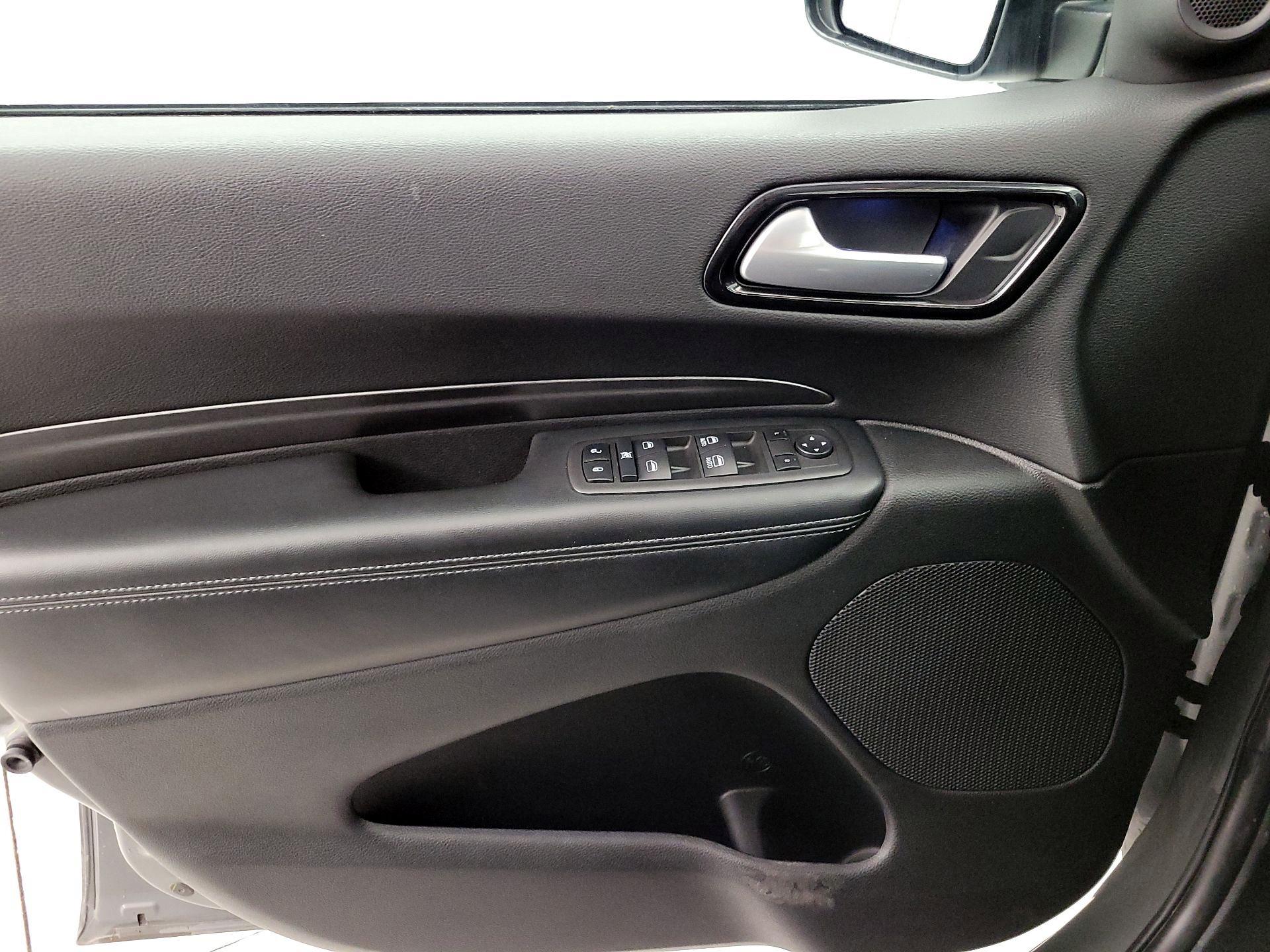 Thumbnail: 2022 Dodge Durango - 12