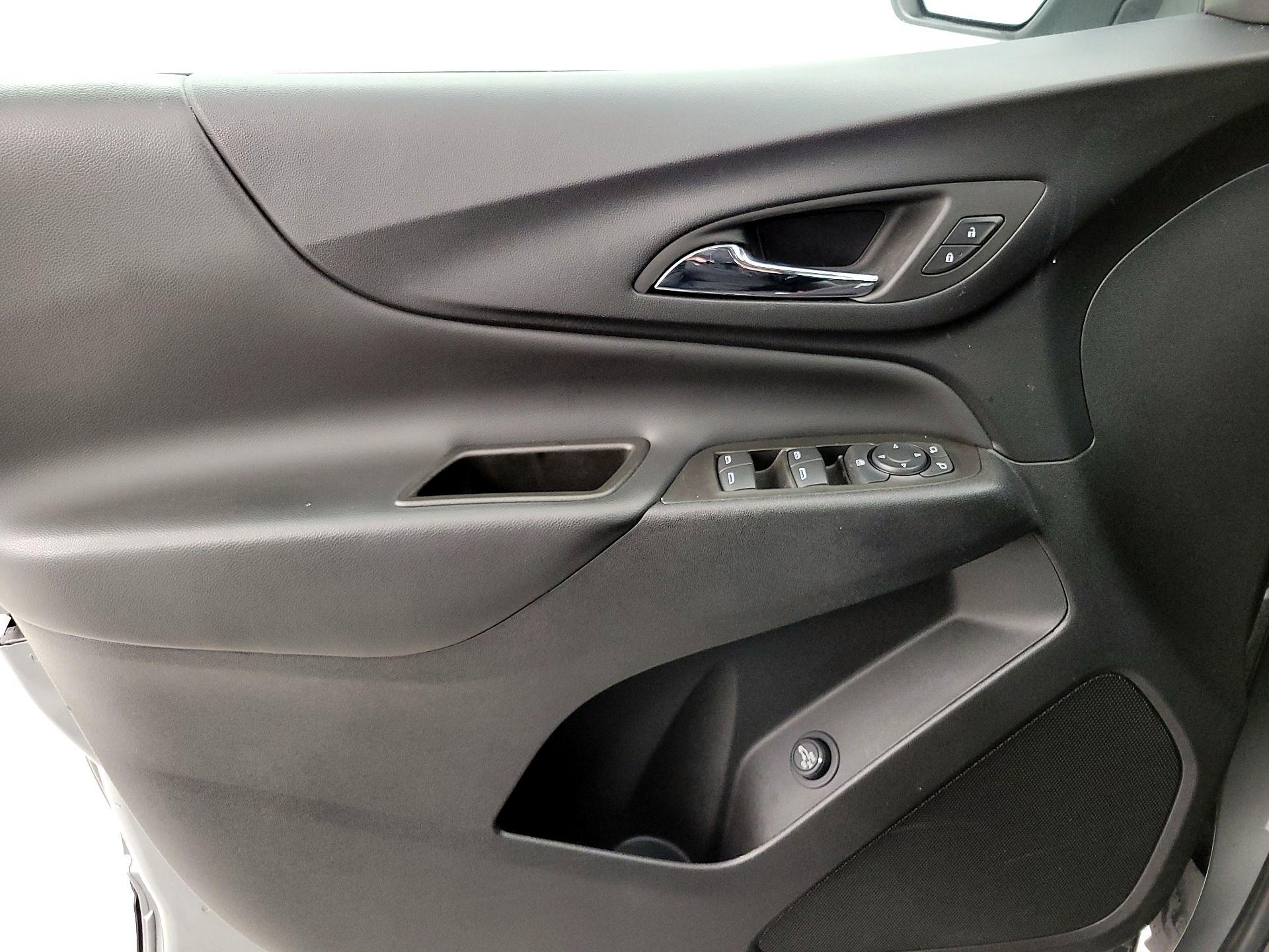 Thumbnail: 2023 Chevrolet Equinox - 12