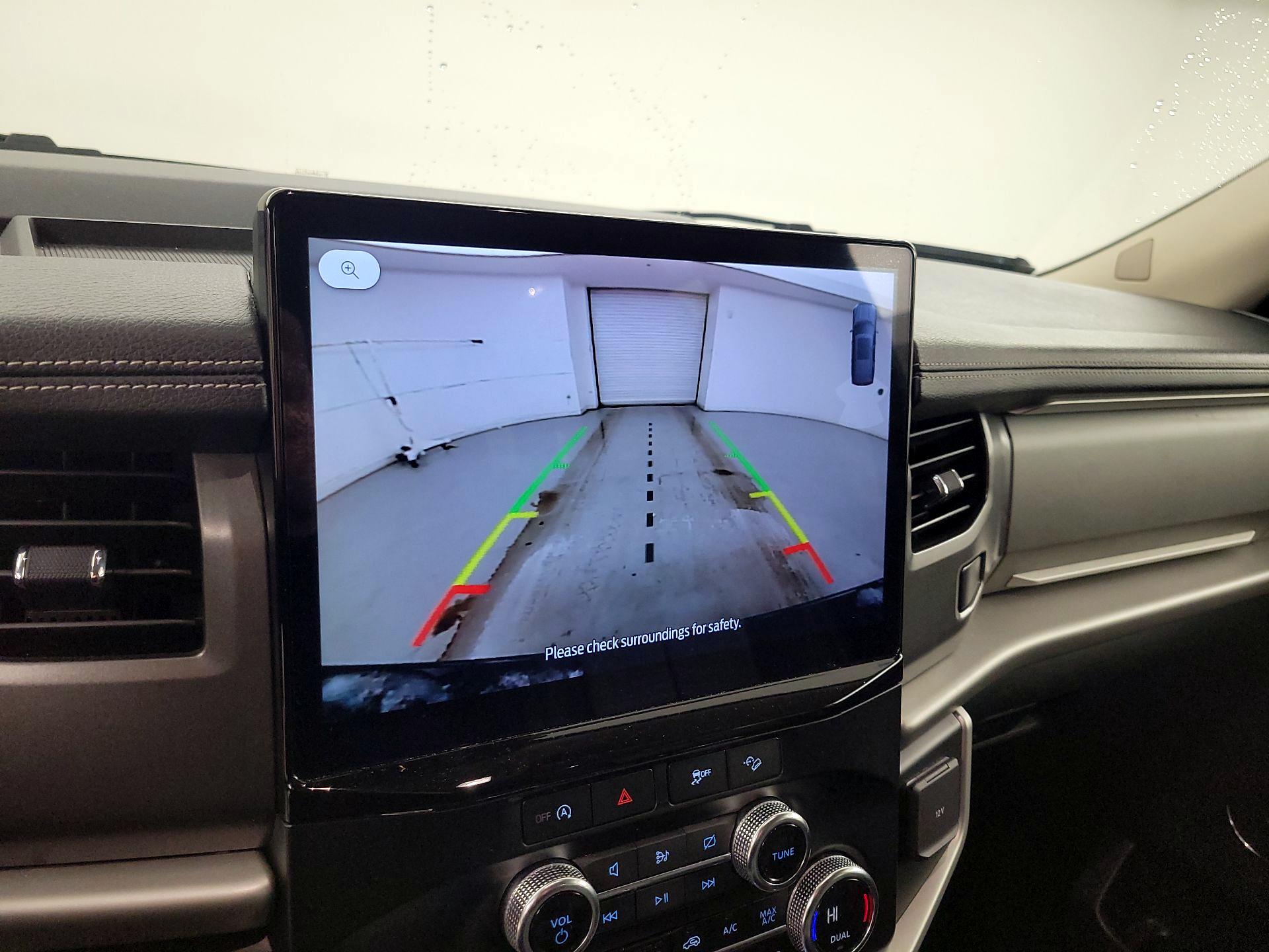 Thumbnail: 2024 Ford Expedition - 15