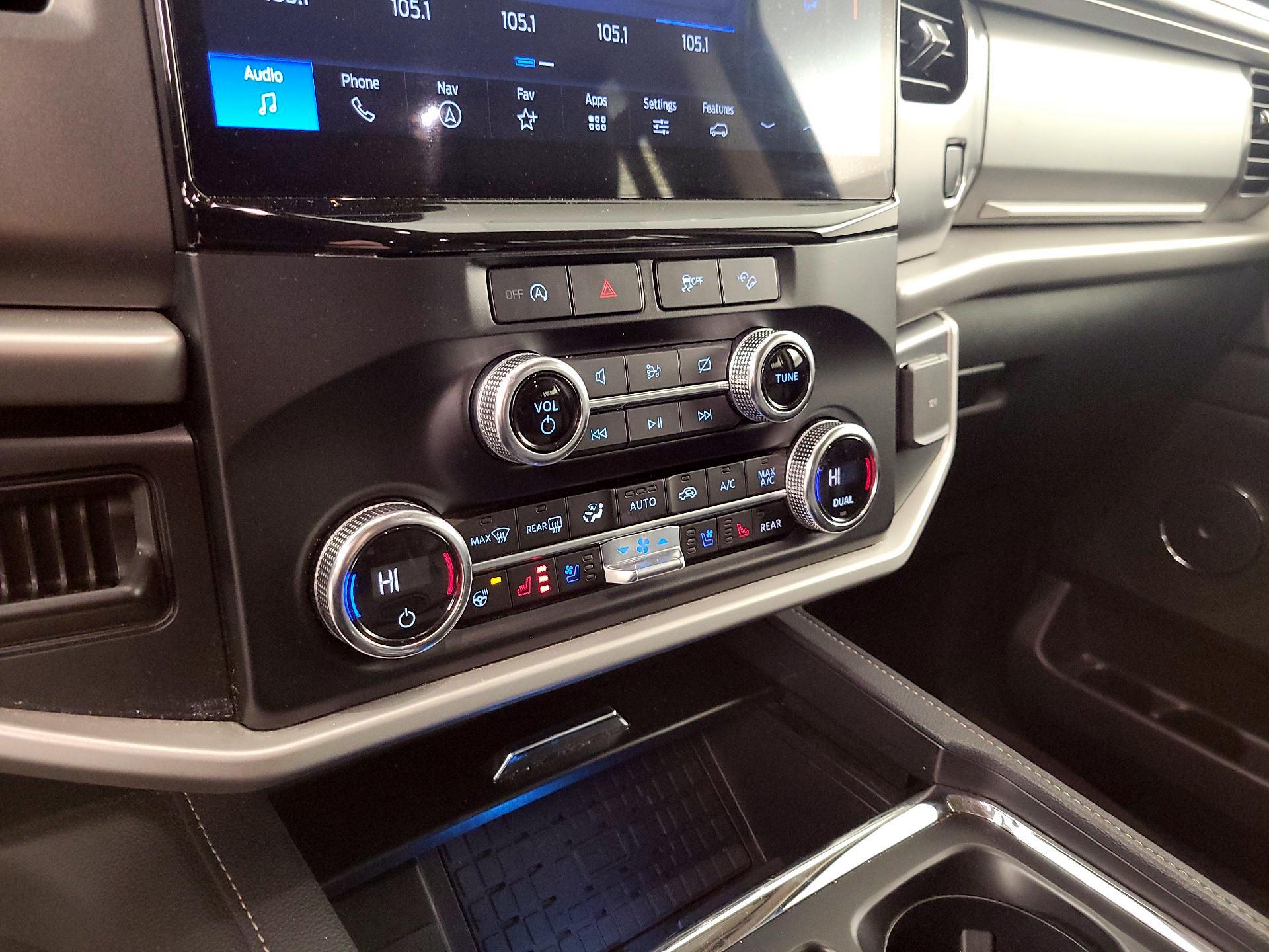 Thumbnail: 2024 Ford Expedition - 17