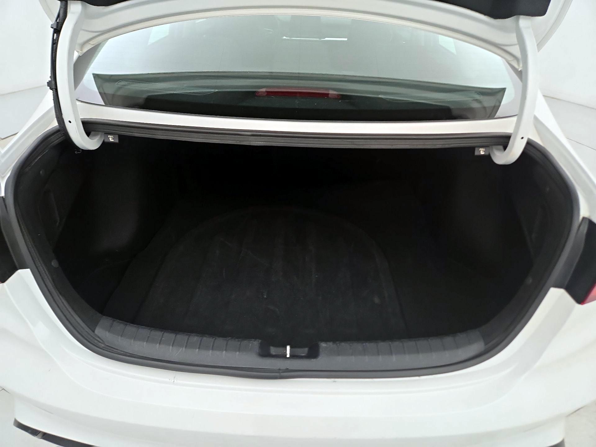 Thumbnail: 2024 Kia Forte - 20