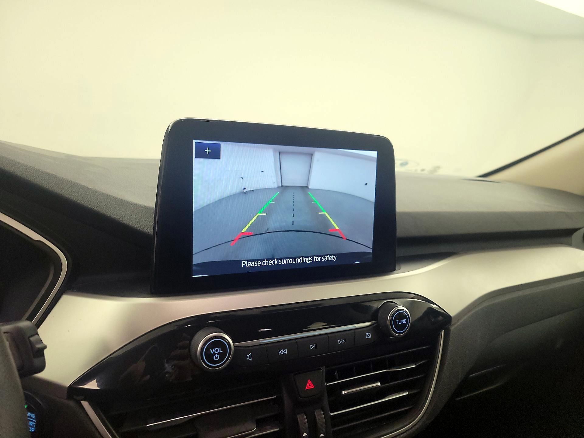 Thumbnail: 2020 Ford Escape - 14