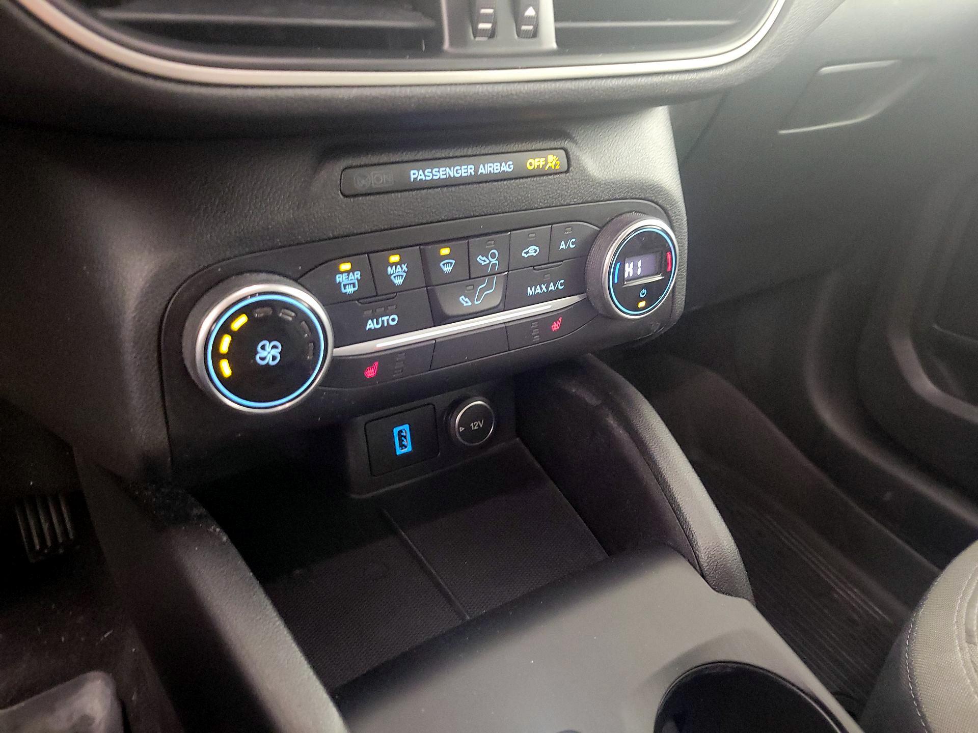 Thumbnail: 2020 Ford Escape - 16