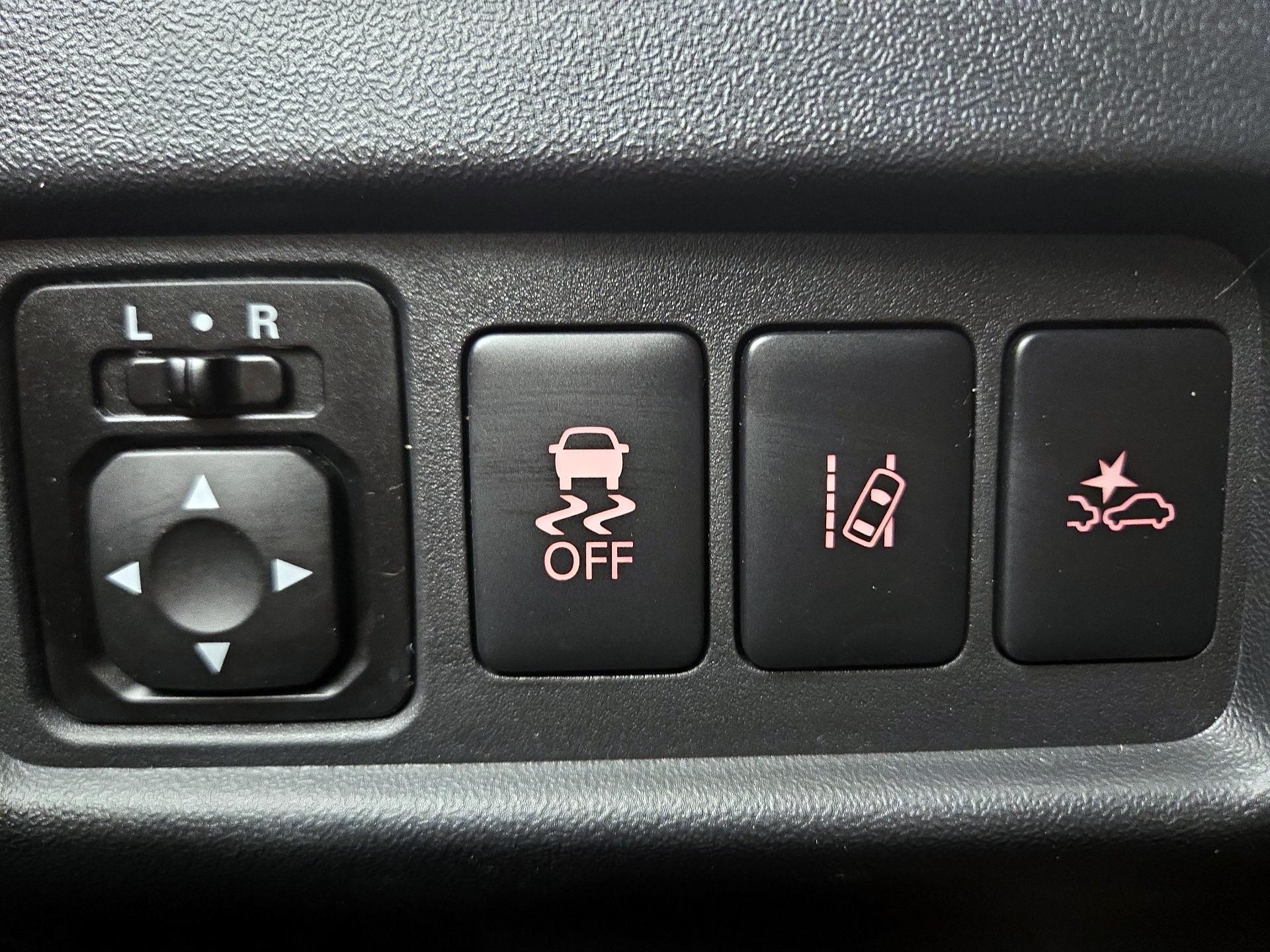 Thumbnail: 2023 Mitsubishi Mirage G4 - 13