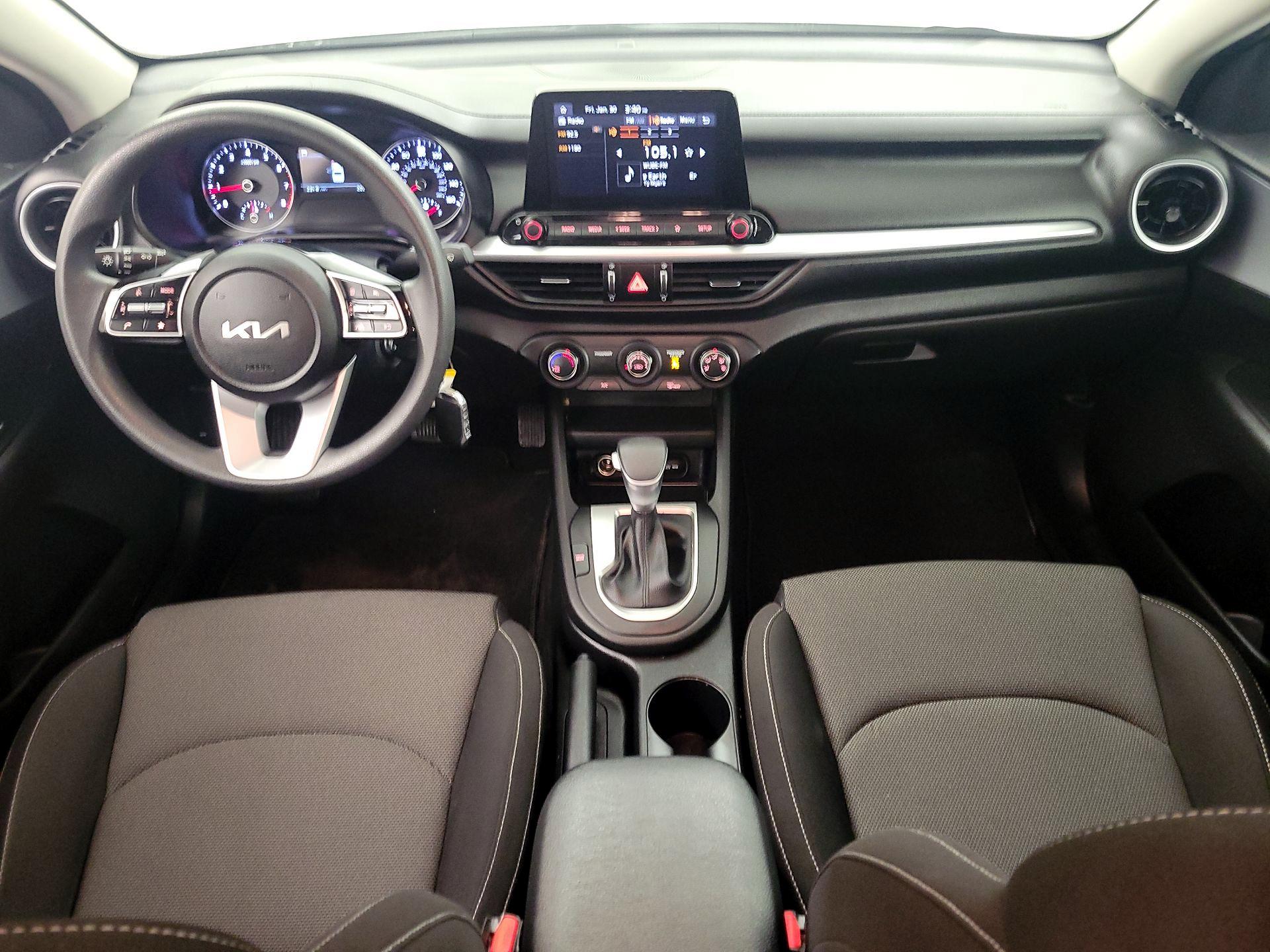 Thumbnail: 2023 Kia Forte - 9