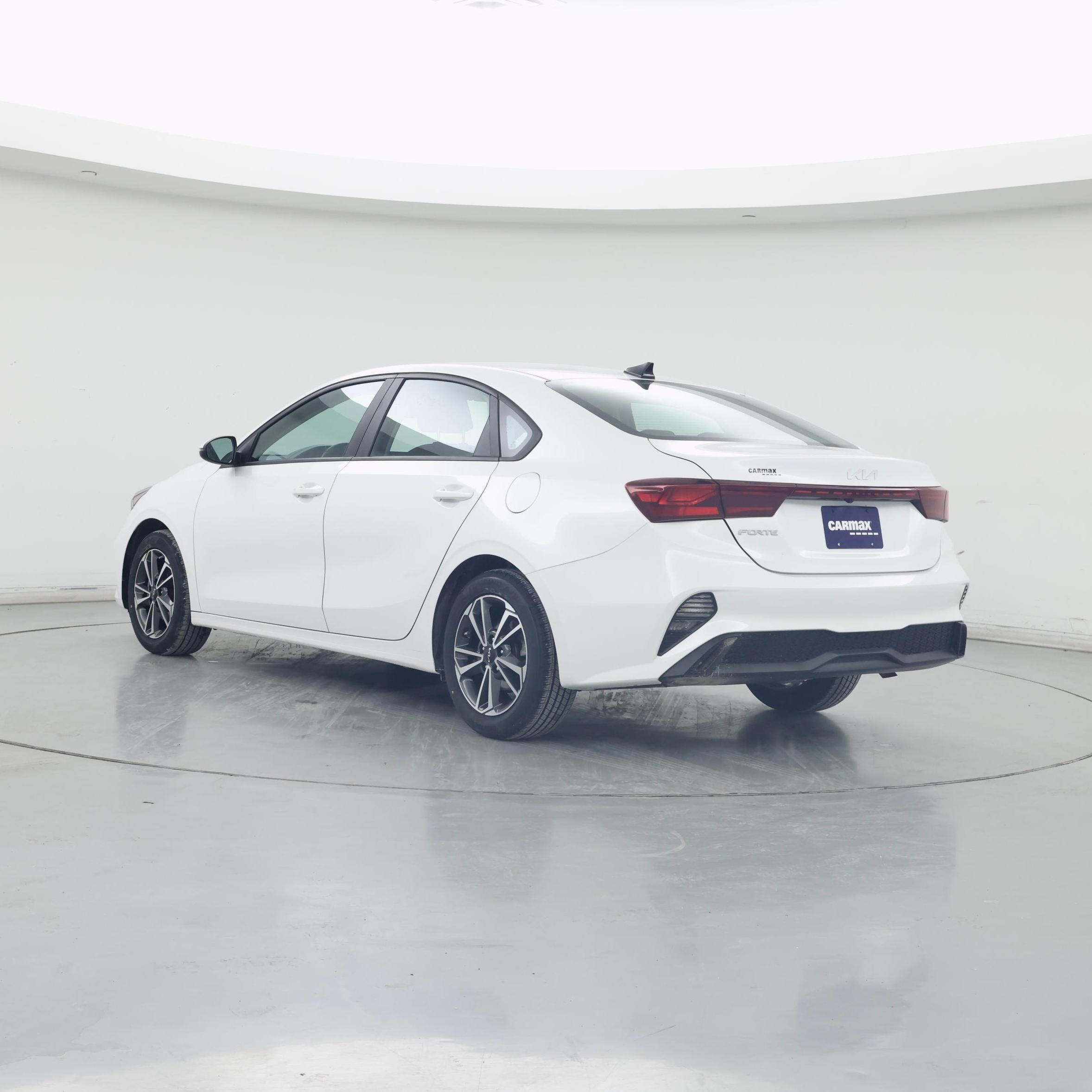 Thumbnail: 2023 Kia Forte - 2