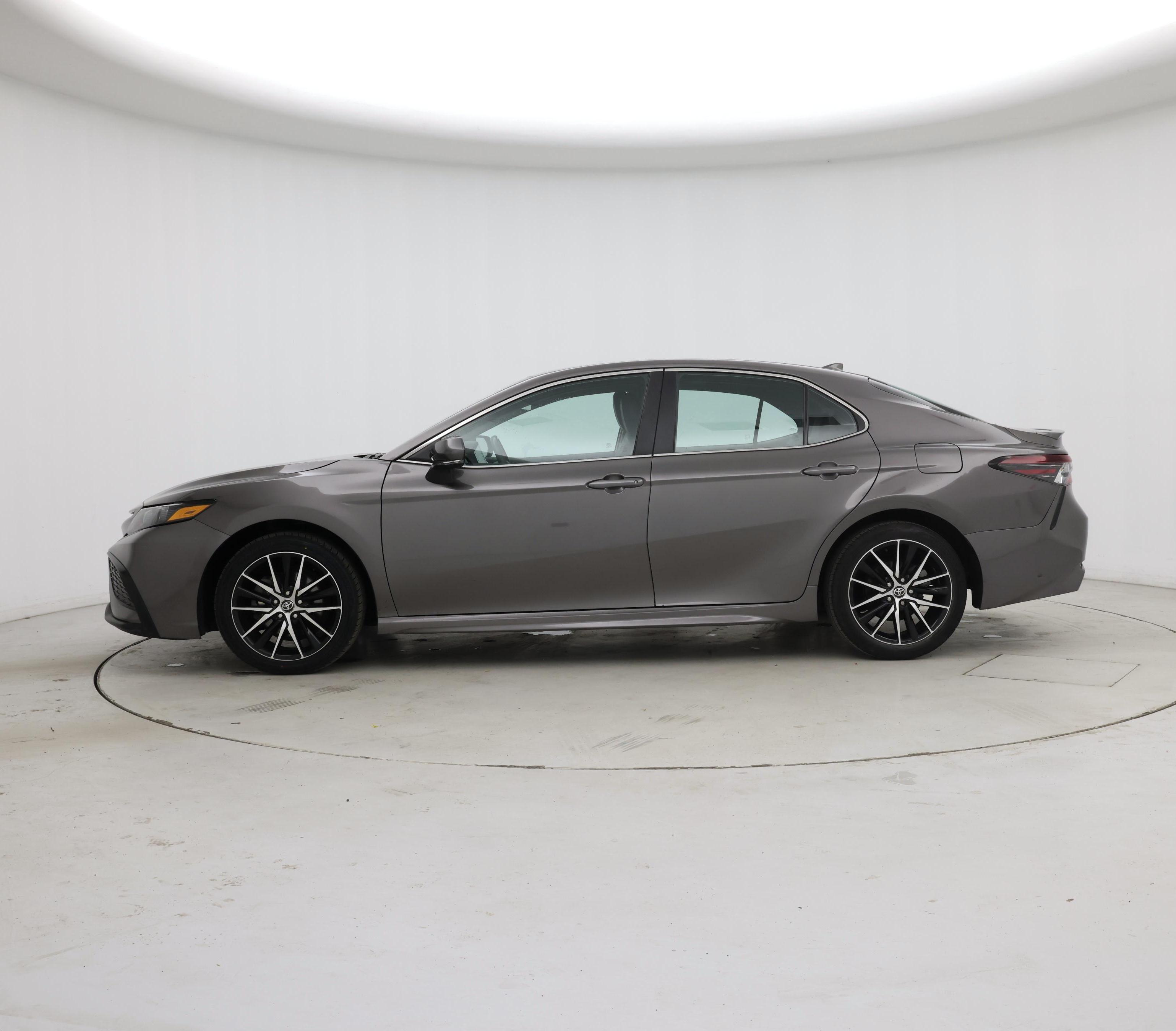 Thumbnail: 2024 Toyota Camry - 3