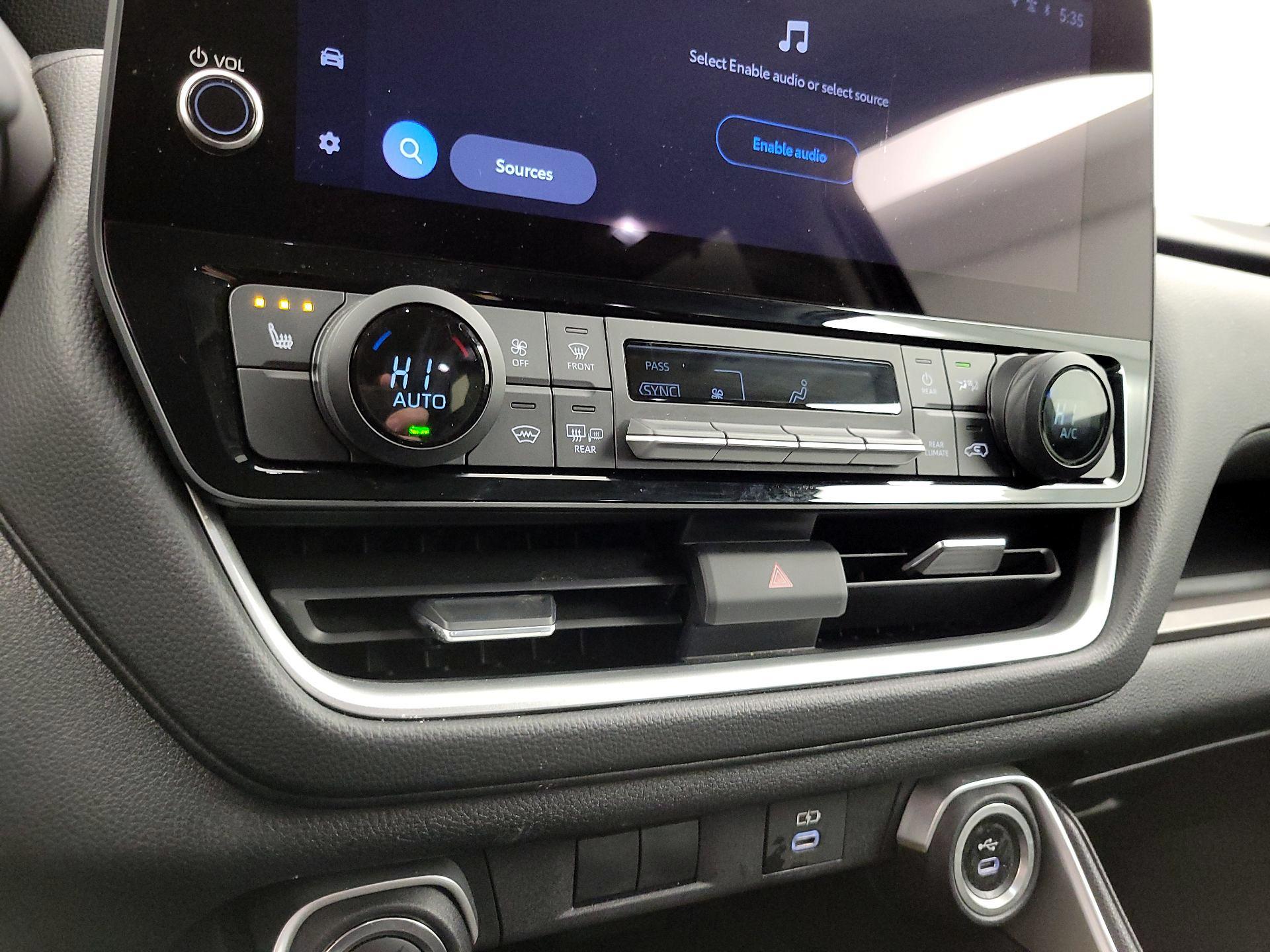 Thumbnail: 2025 Toyota Grand Highlander - 16