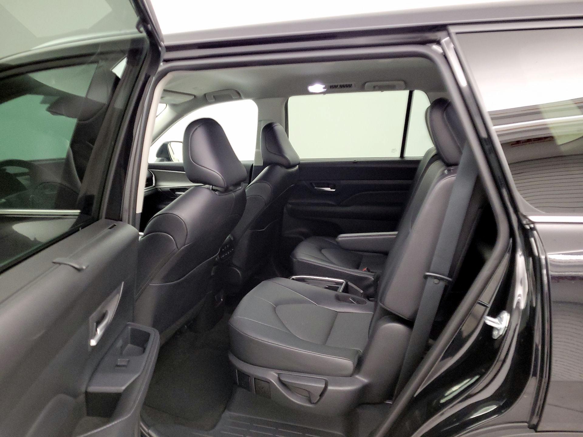 Thumbnail: 2025 Toyota Grand Highlander - 19