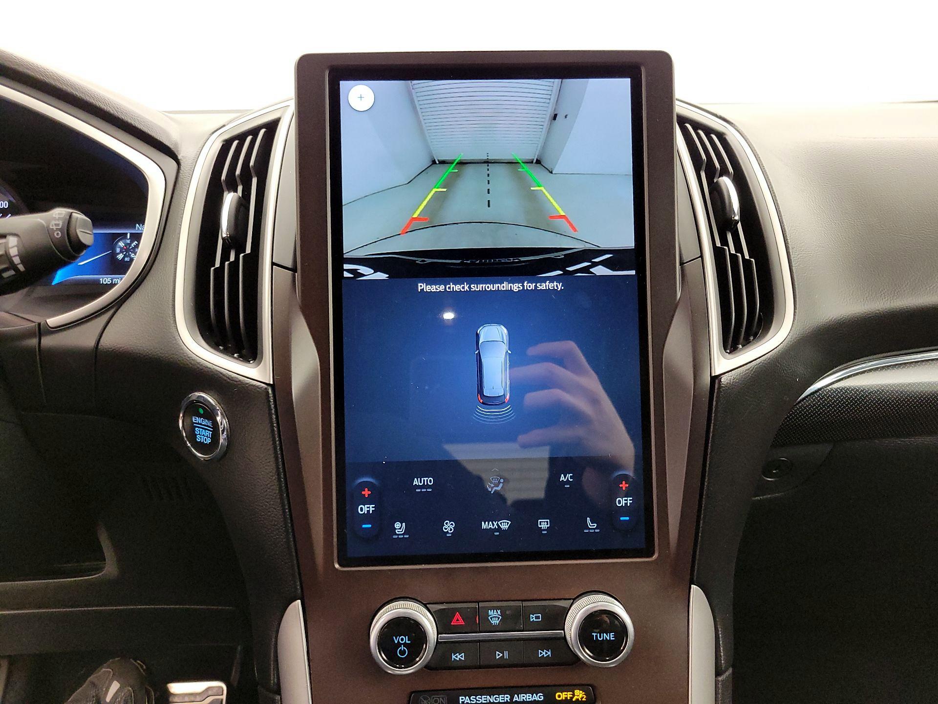 Thumbnail: 2021 Ford Edge - 15