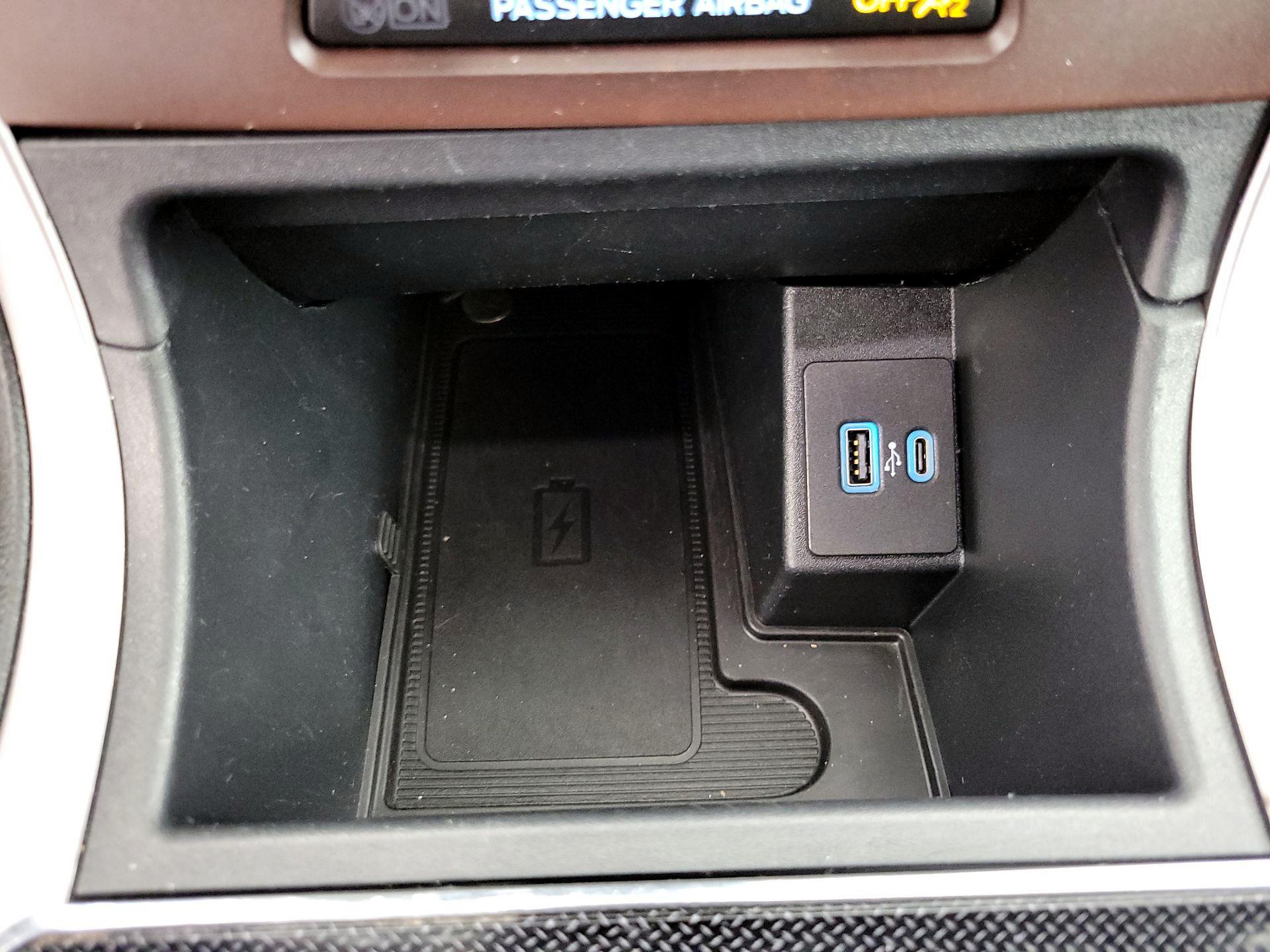 Thumbnail: 2021 Ford Edge - 19