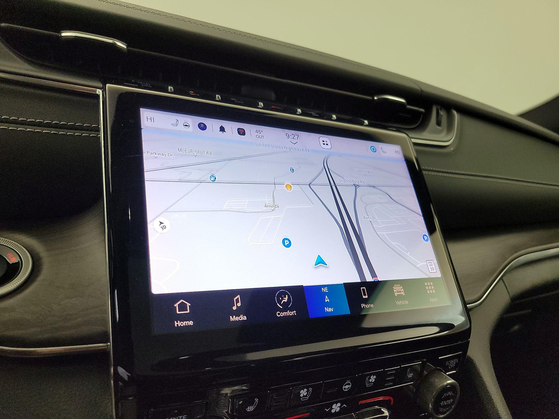 Thumbnail: 2023 Jeep Grand Cherokee - 14