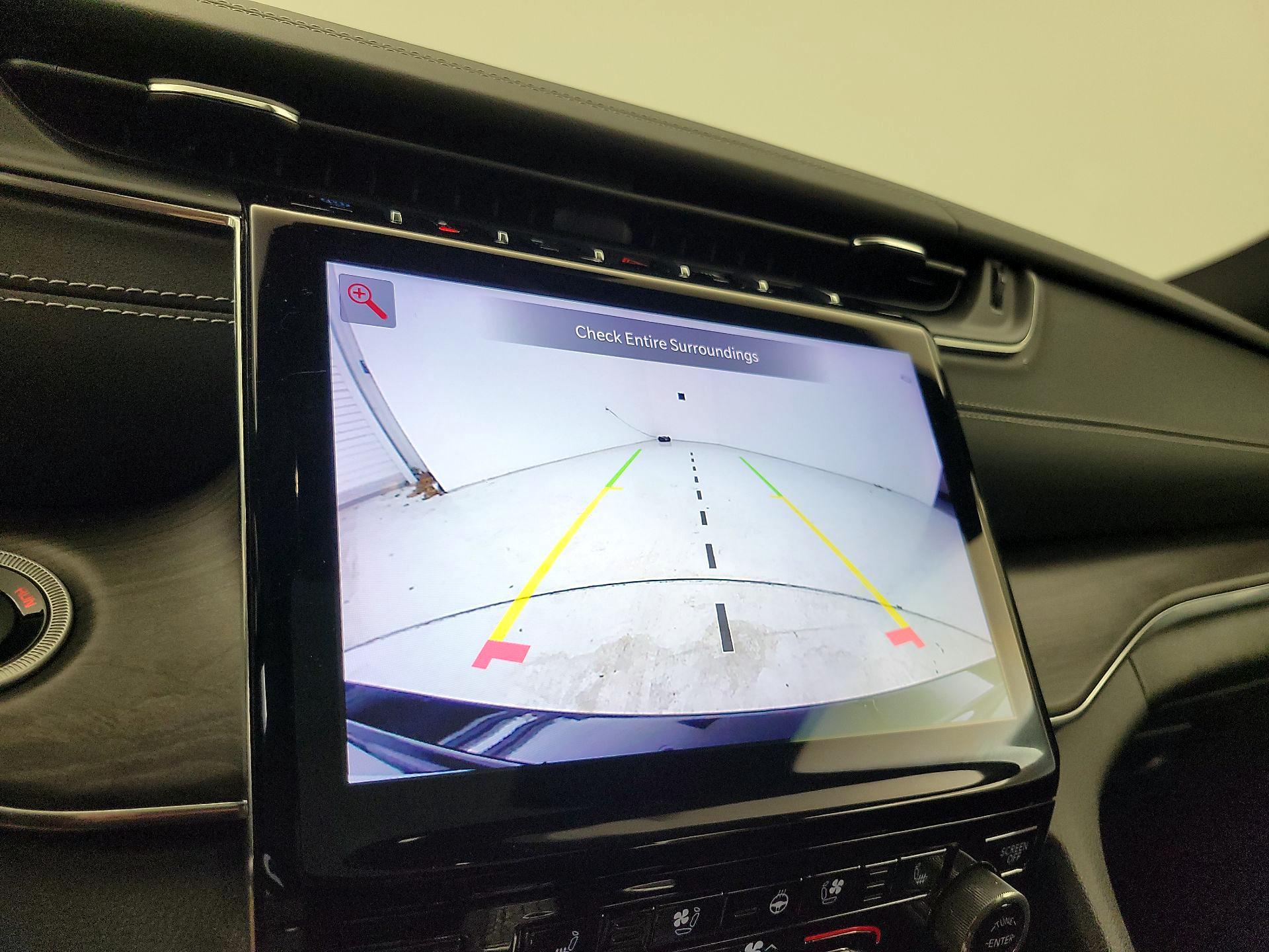 Thumbnail: 2023 Jeep Grand Cherokee - 15