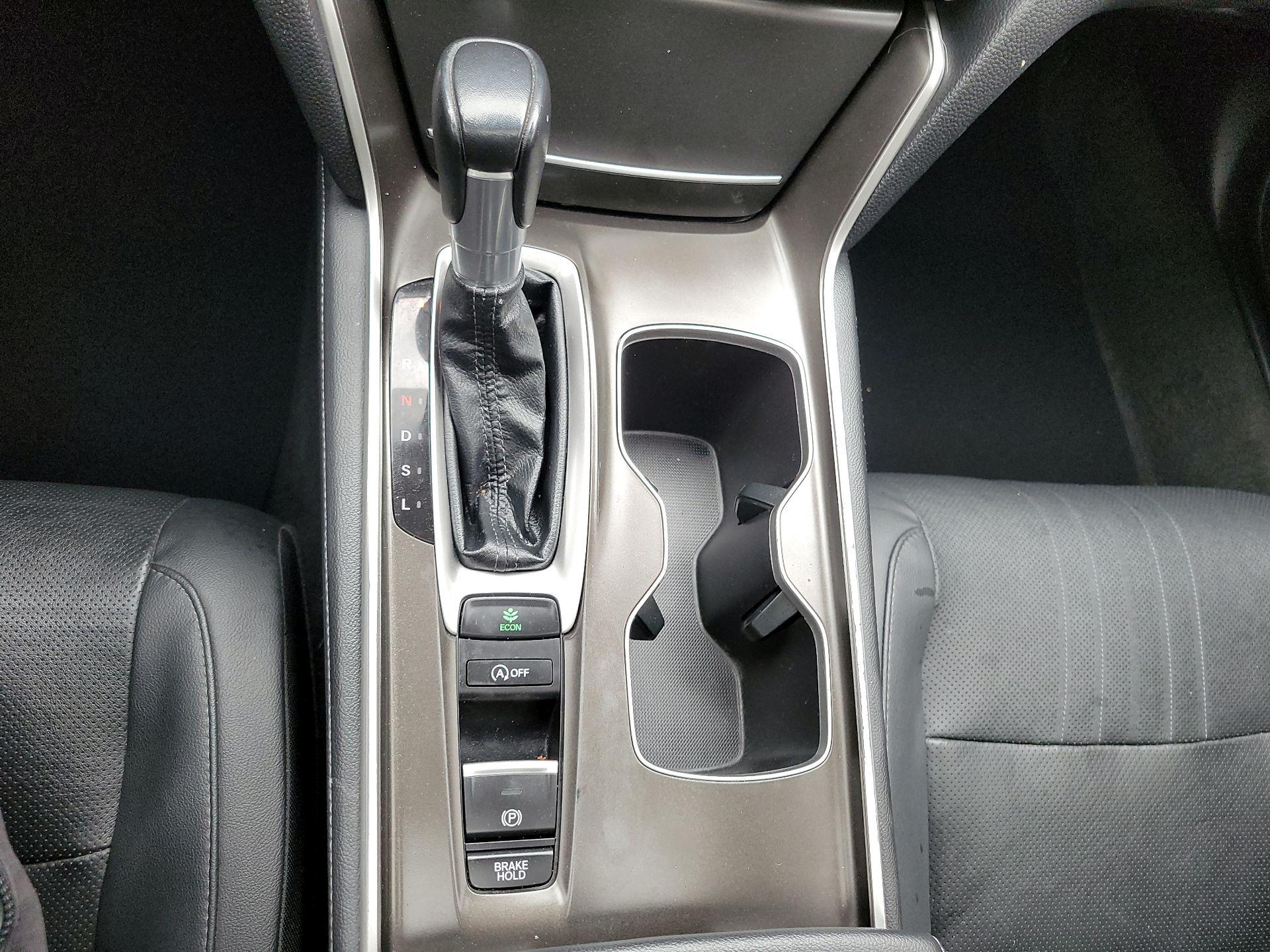 Thumbnail: 2021 Honda Accord - 15