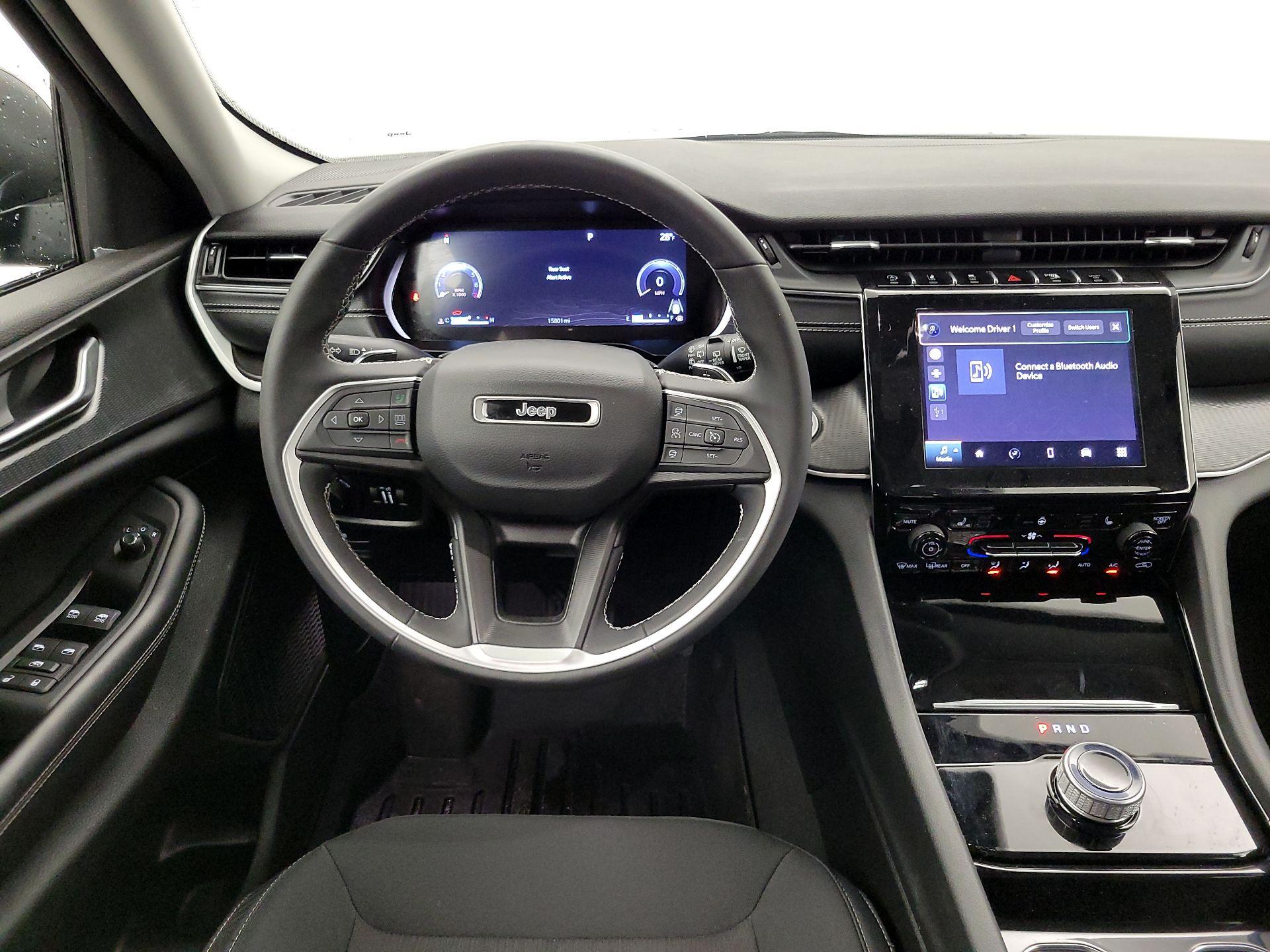 Thumbnail: 2023 Jeep Grand Cherokee - 10